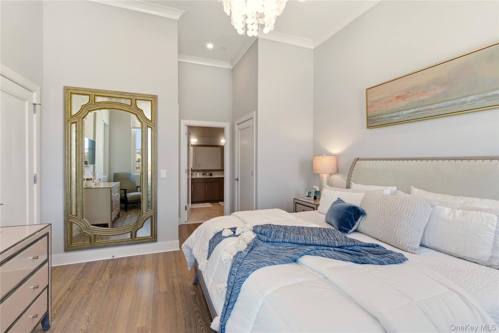 100 Garvies Point Road Unit: 1033