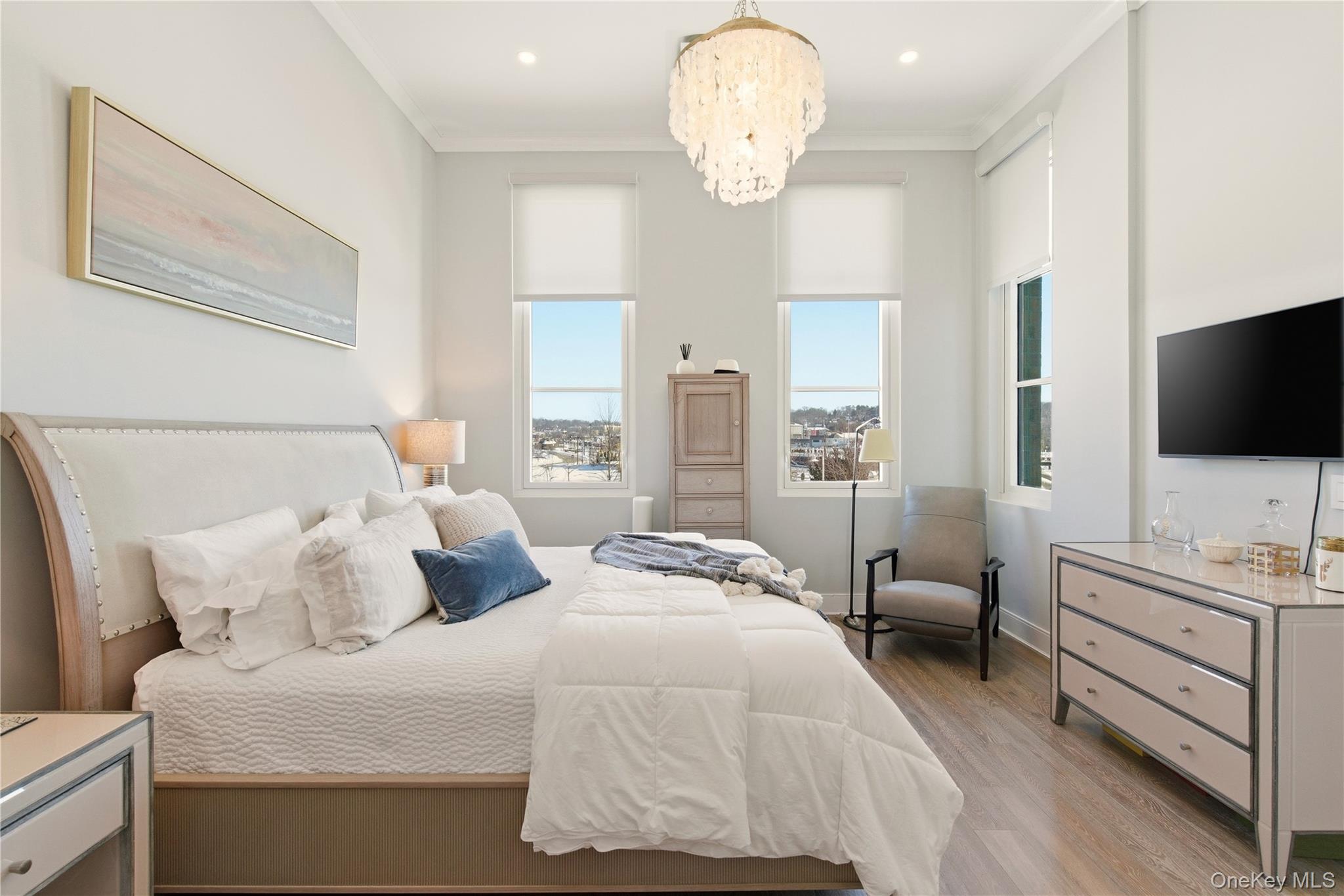 100 Garvies Point Road Unit: 1033