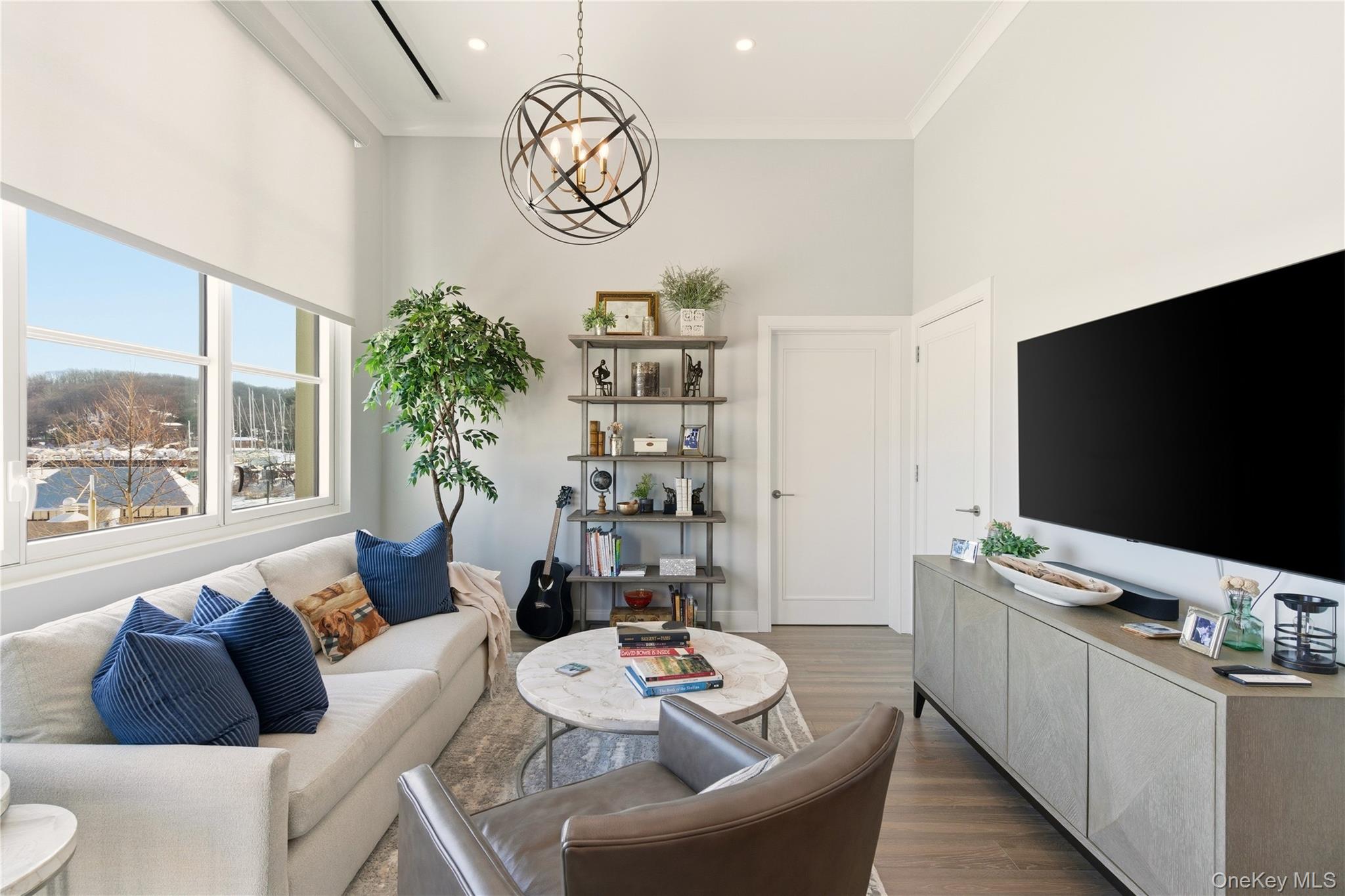 100 Garvies Point Road Unit: 1033