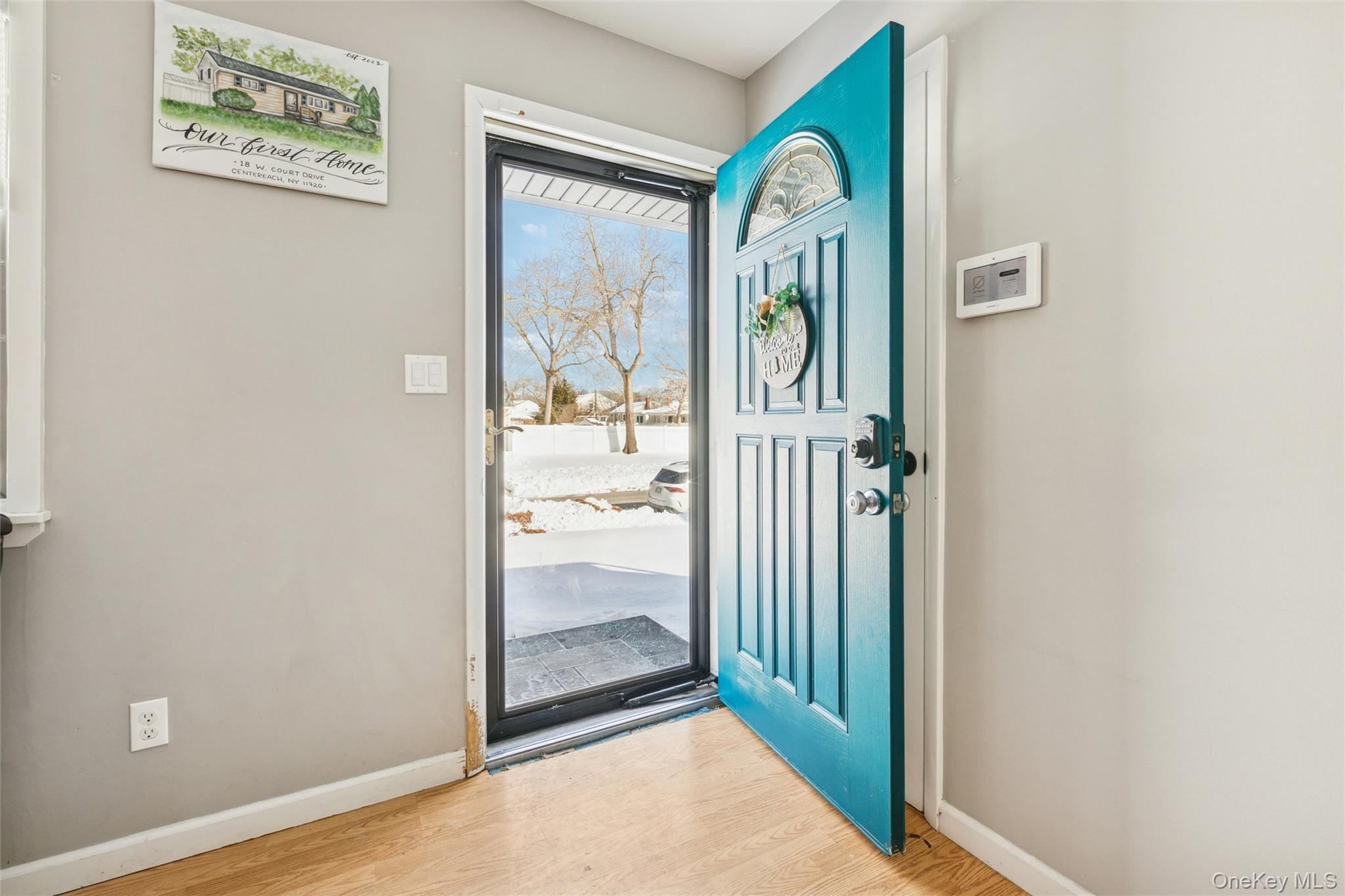 18 W Court Drive