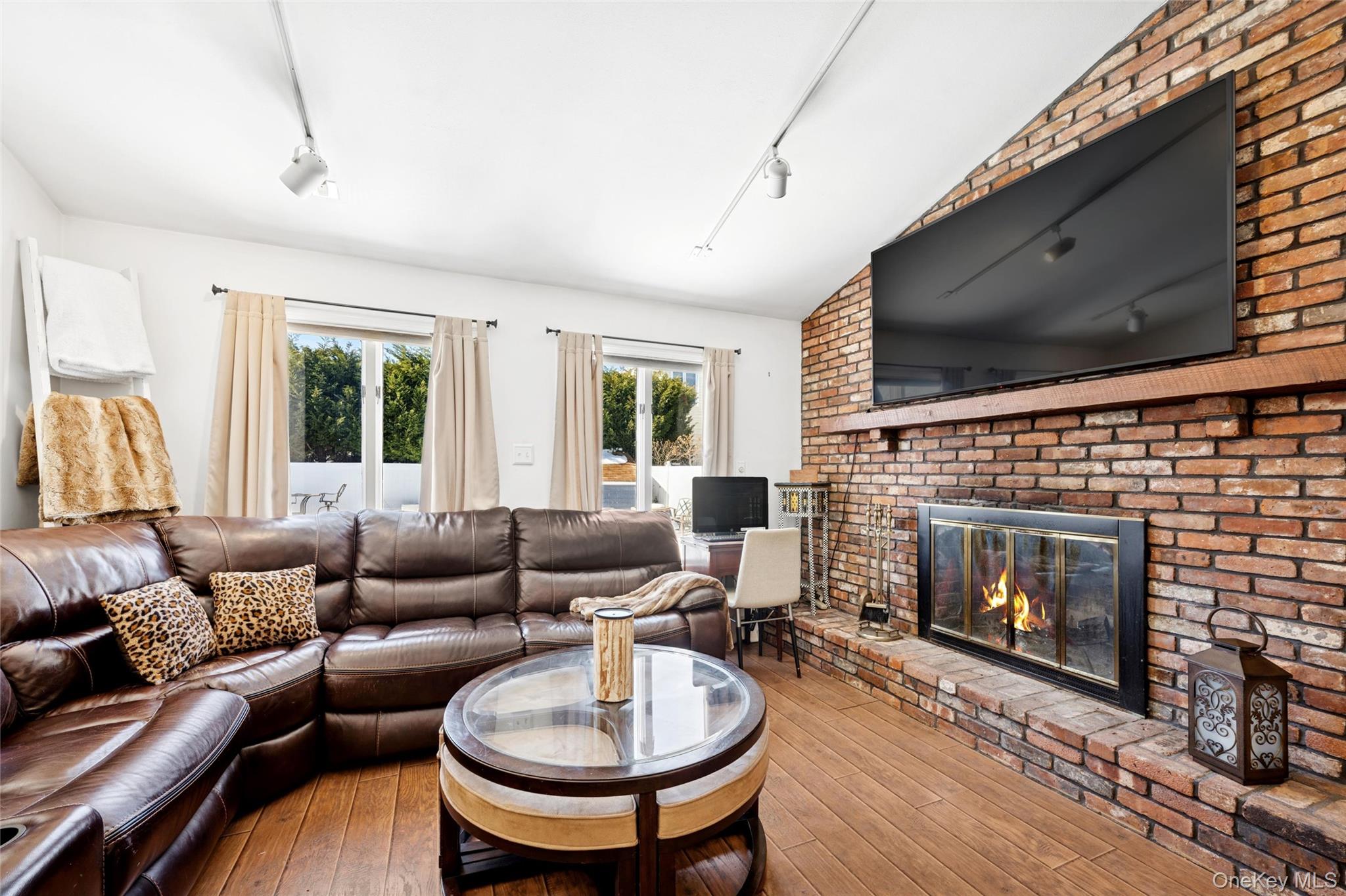 130 Oakview Avenue