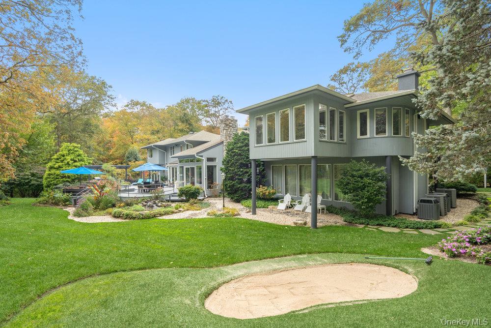 8 Forest Court