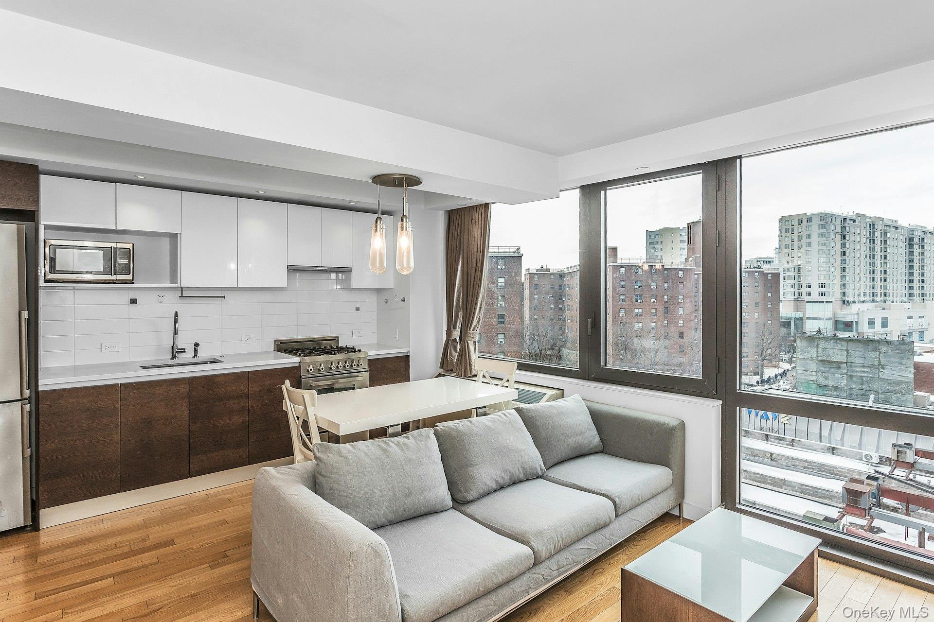 39-16 Prince Street Unit: 6G