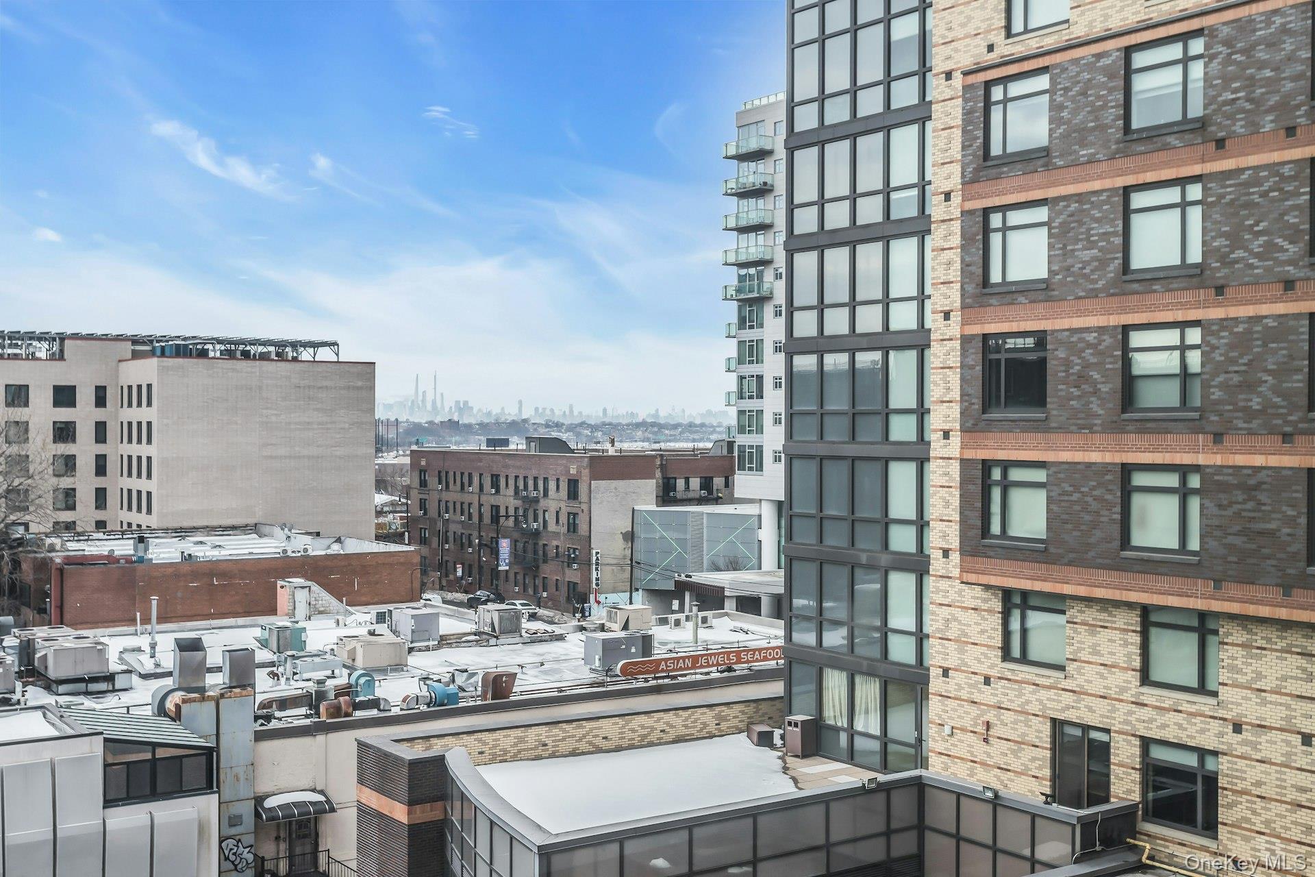 39-16 Prince Street Unit: 6G
