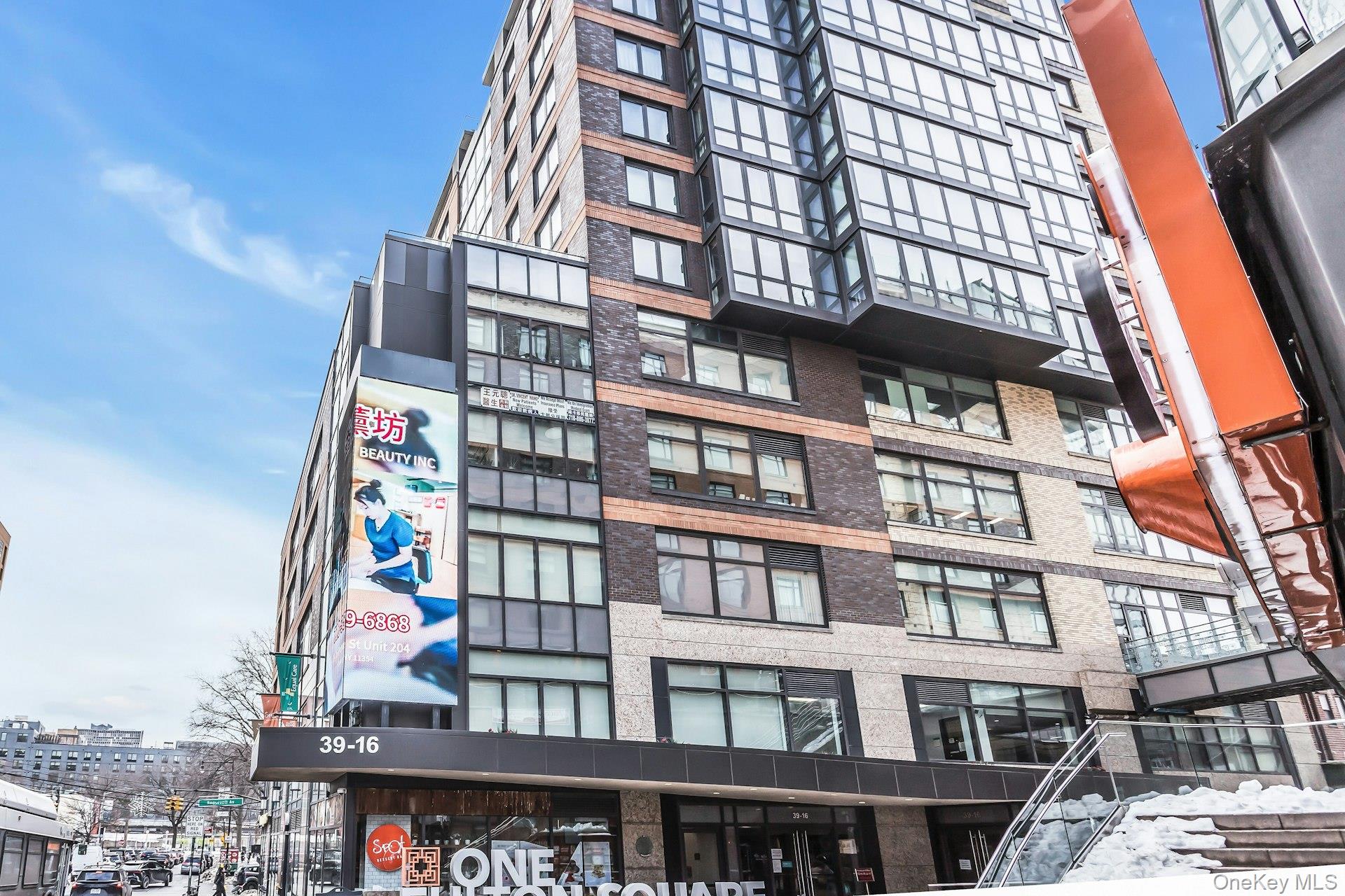 39-16 Prince Street Unit: 6G