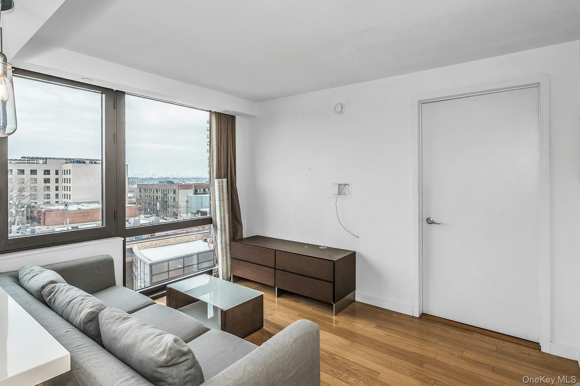 39-16 Prince Street Unit: 6G