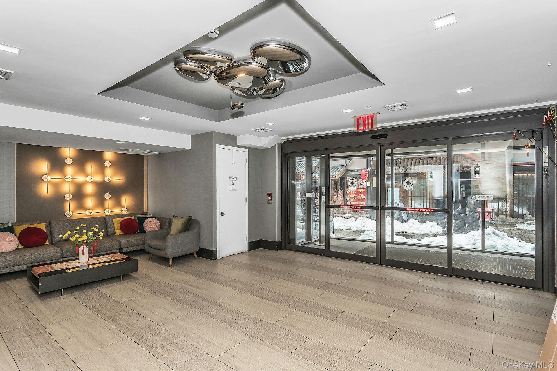 39-16 Prince Street Unit: 6G