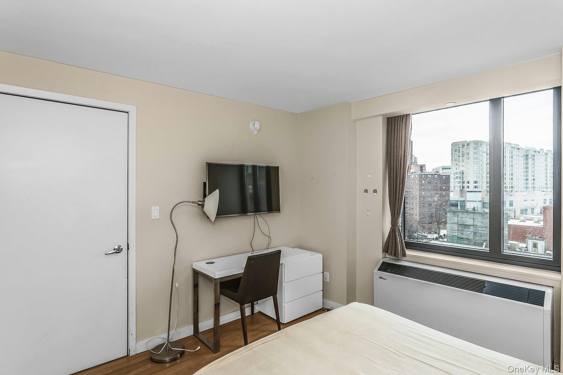 39-16 Prince Street Unit: 6G