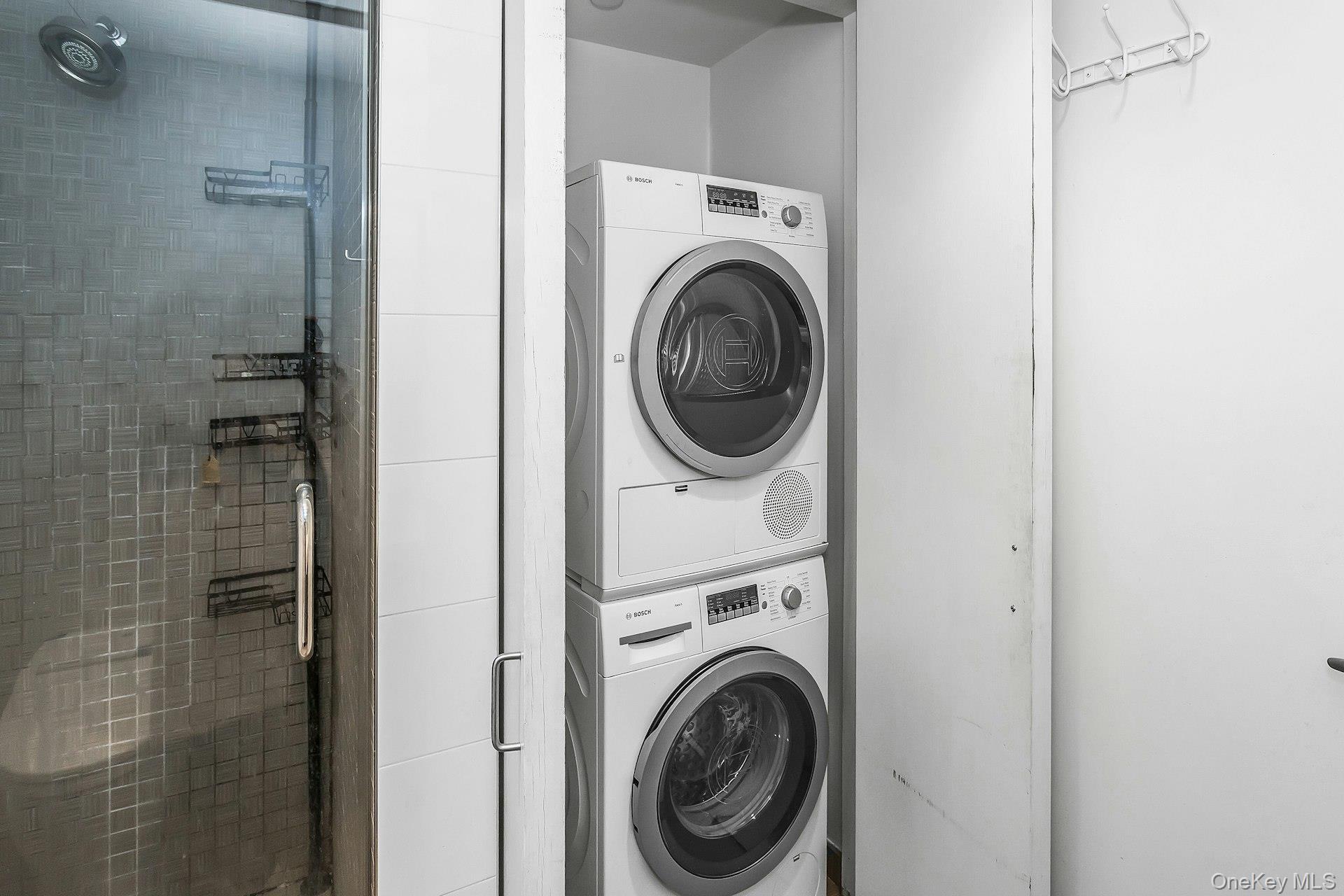 39-16 Prince Street Unit: 6G