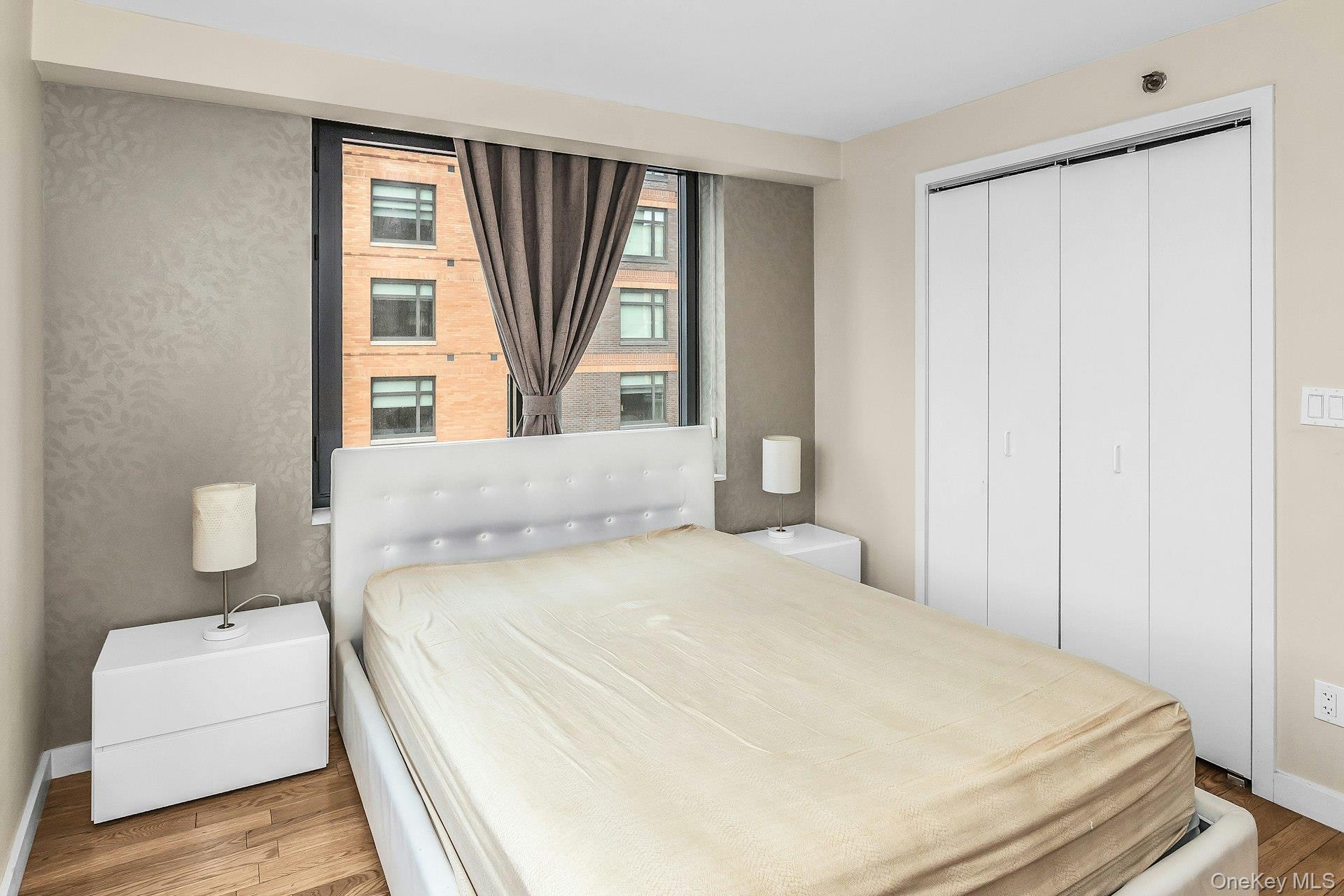 39-16 Prince Street Unit: 6G