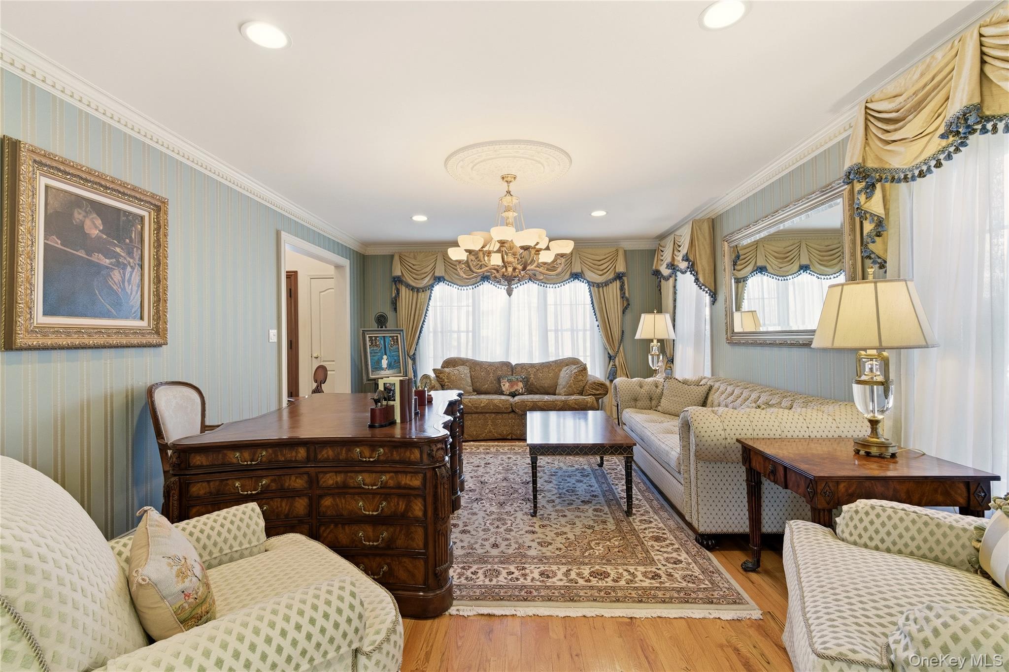 4 Peachtree Lane
