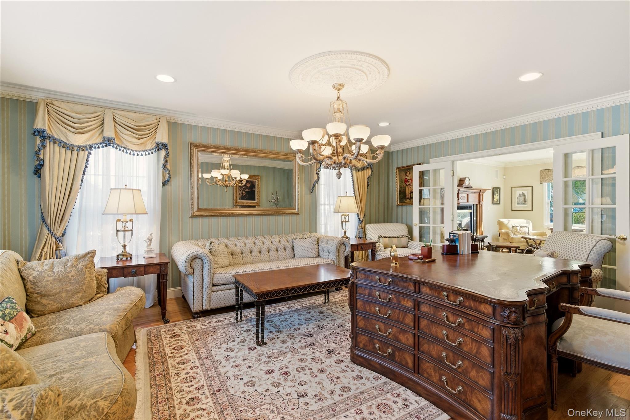 4 Peachtree Lane