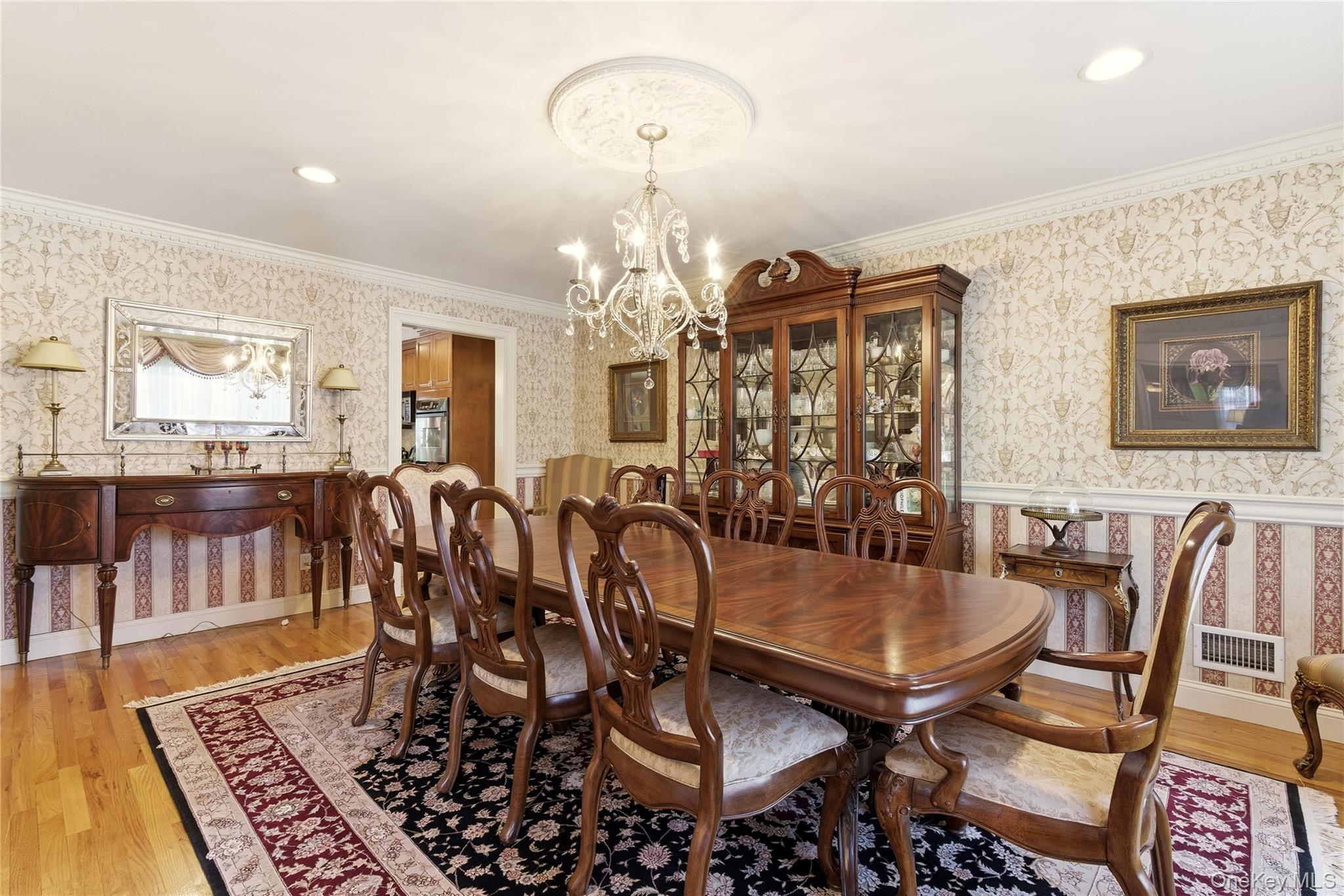 4 Peachtree Lane