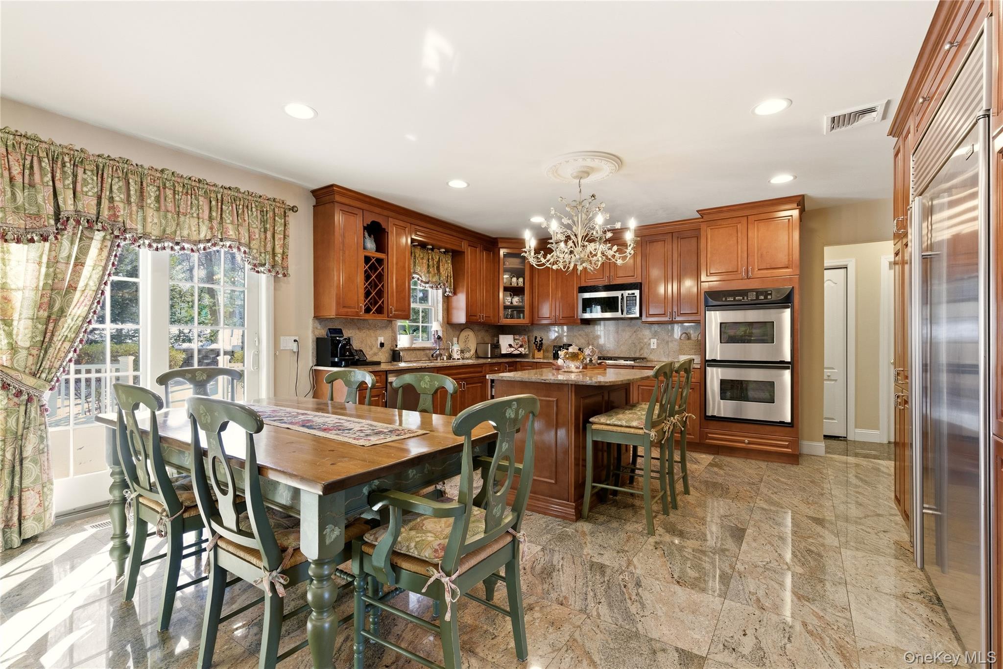 4 Peachtree Lane