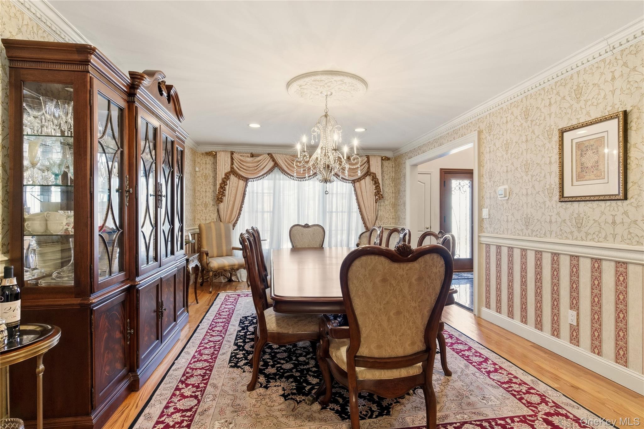 4 Peachtree Lane