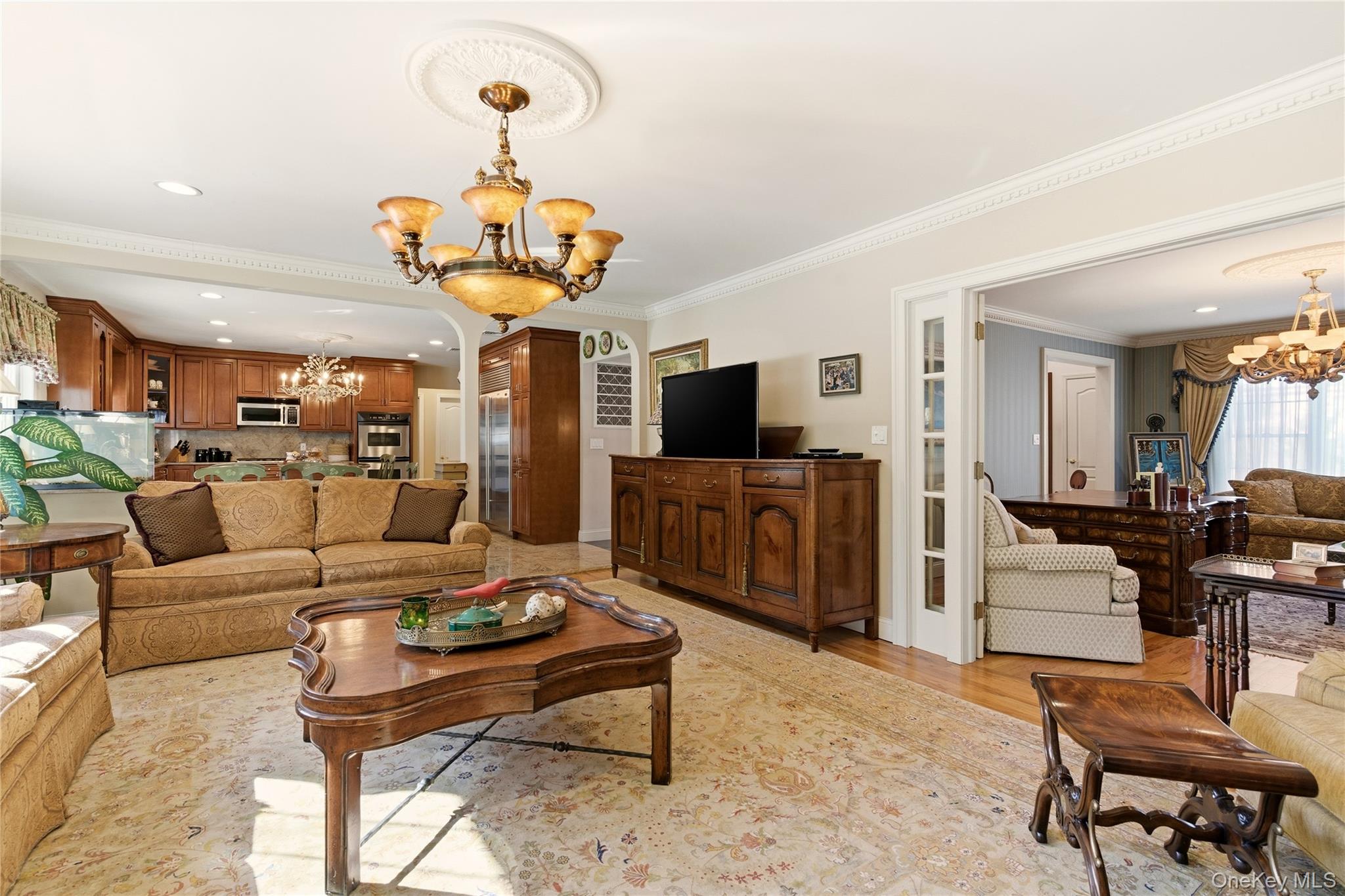 4 Peachtree Lane