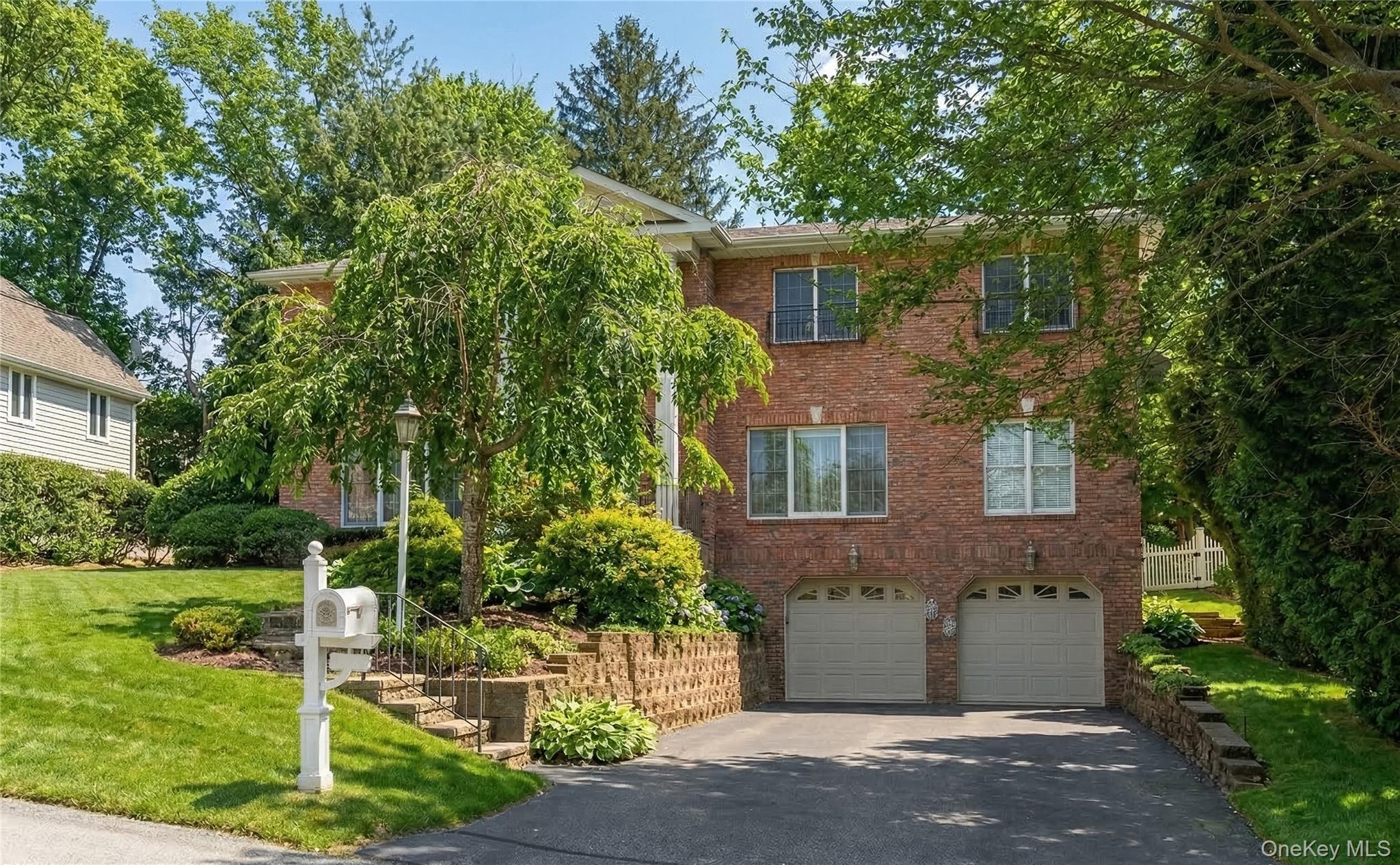 4 Peachtree Lane