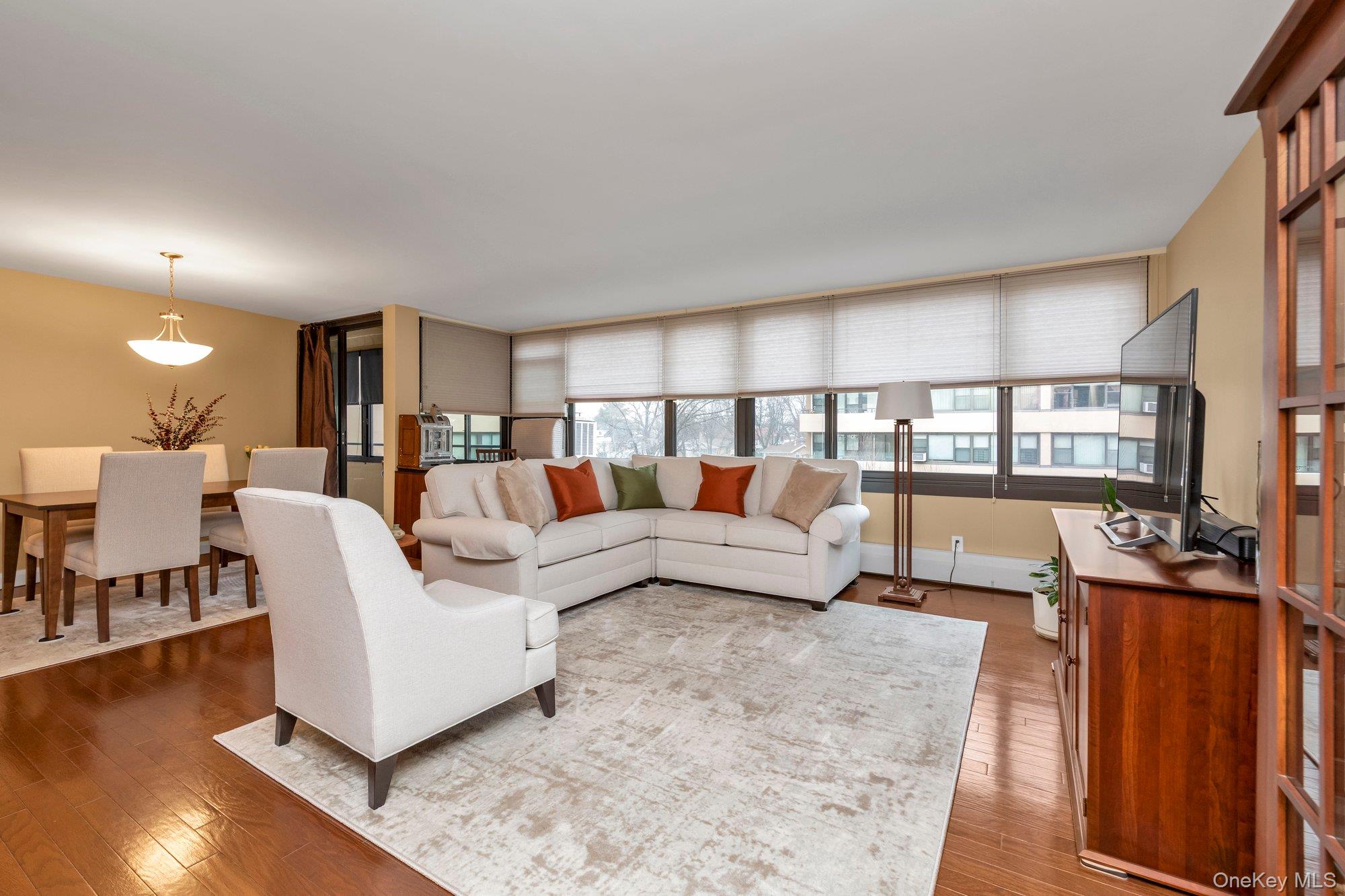 162 20 9 Avenue Unit: 6C