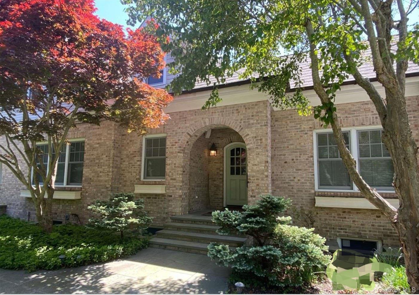 190 Jackson Landing