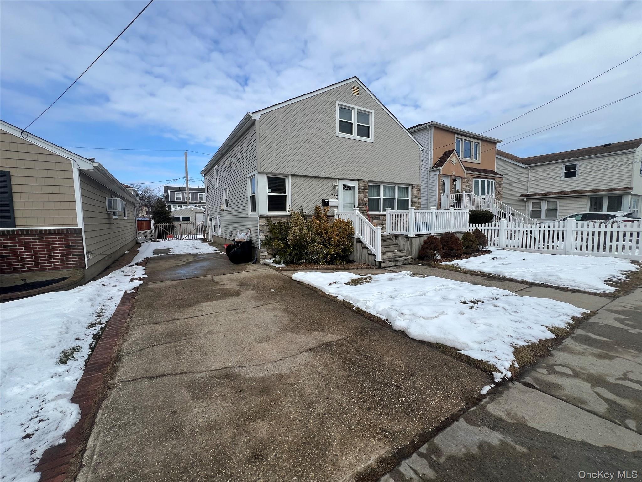 62 Warwick Road