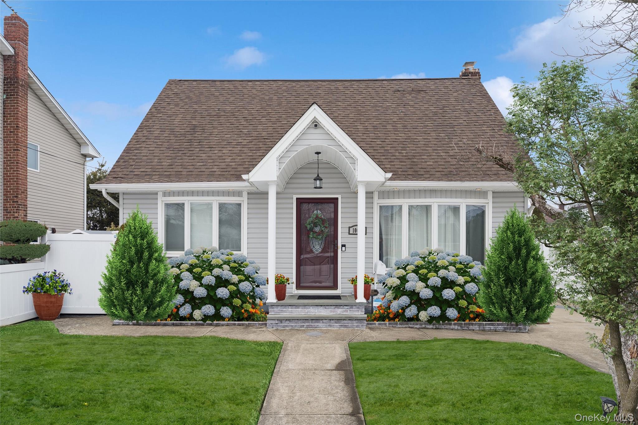 1066 Merillon Avenue