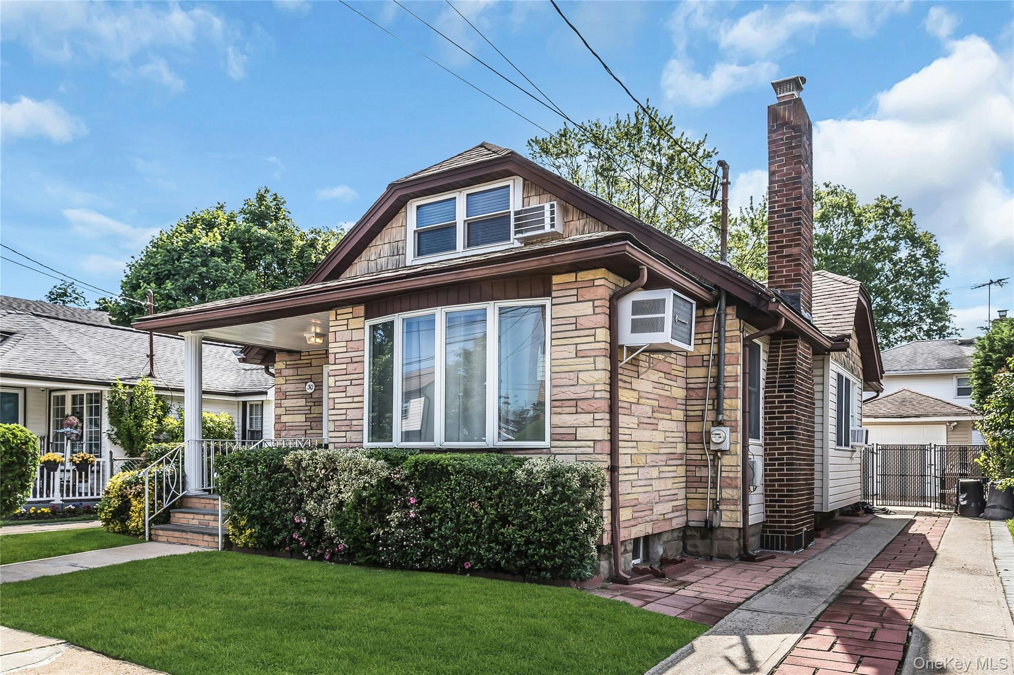 30 West Avenue