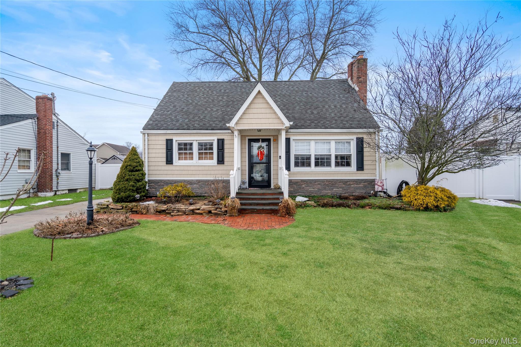 36 Lakewood Avenue