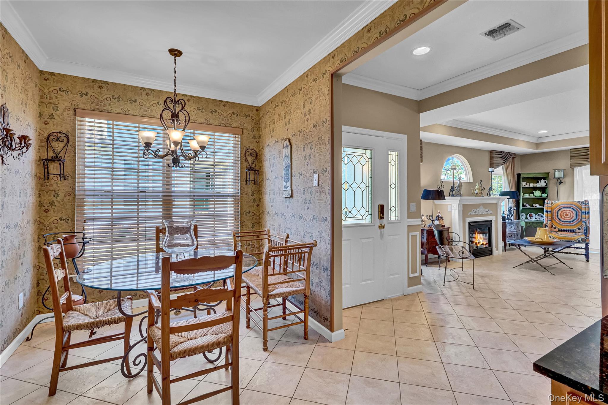 85 Constantine Way