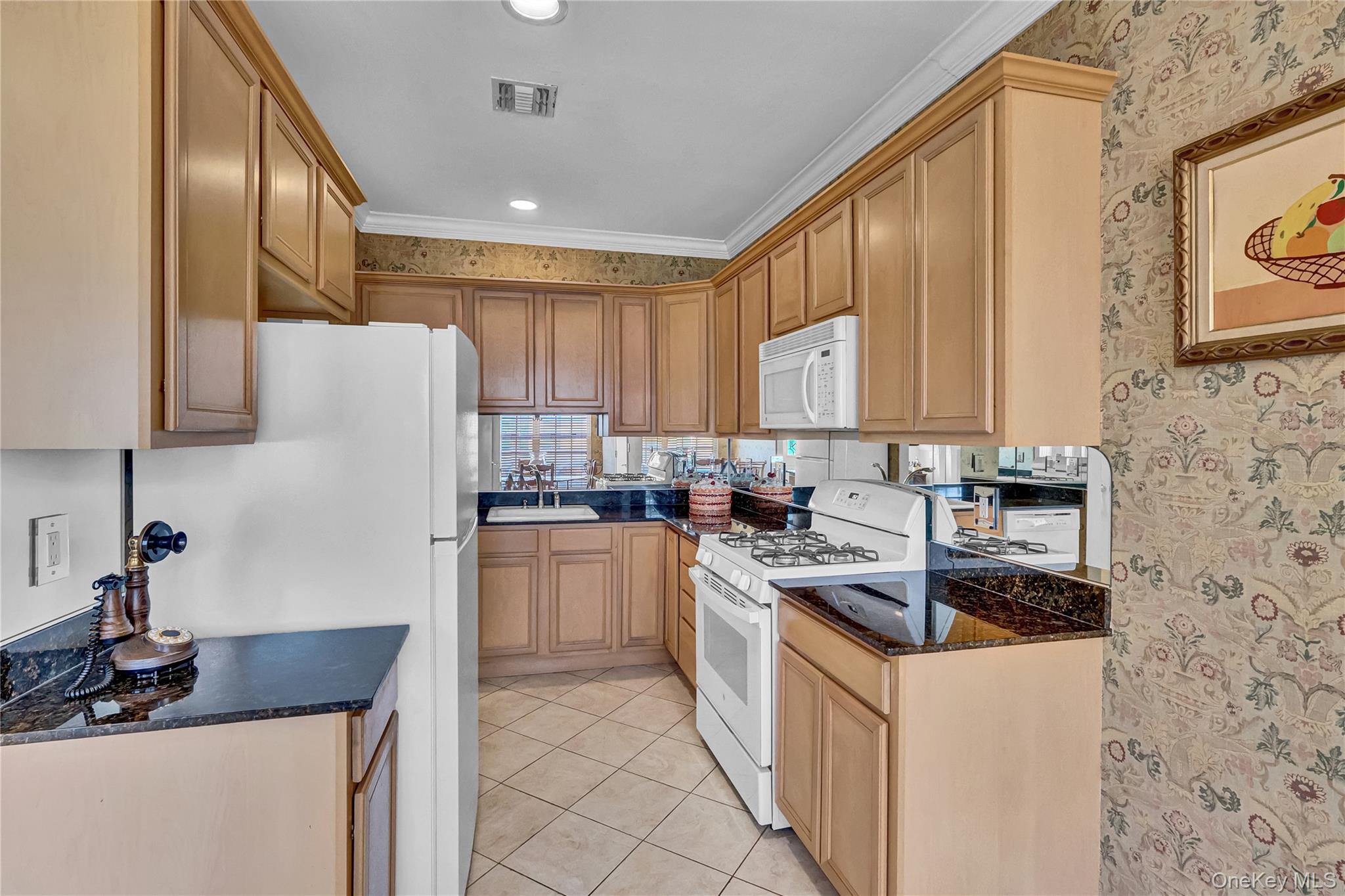 85 Constantine Way