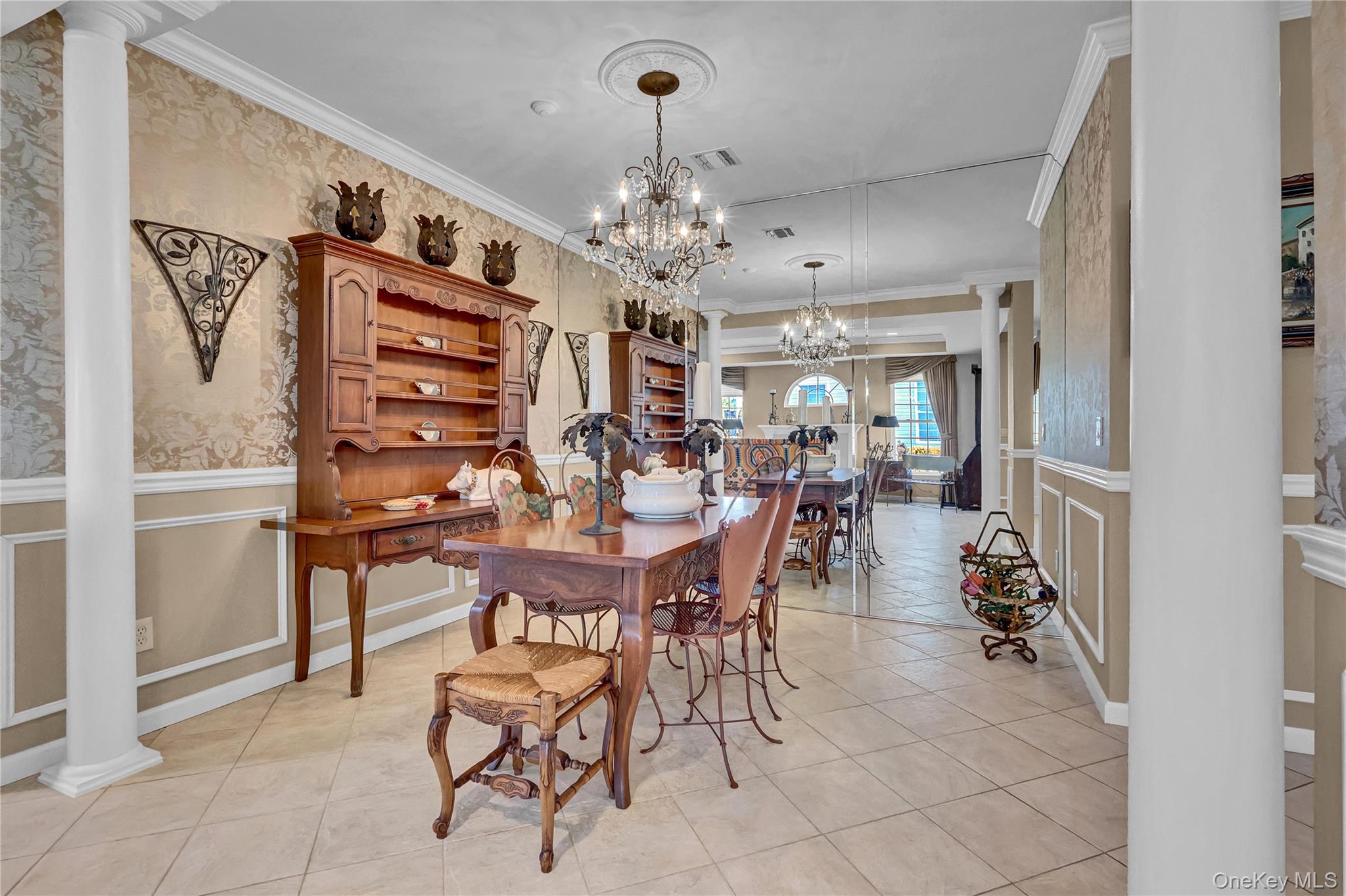 85 Constantine Way