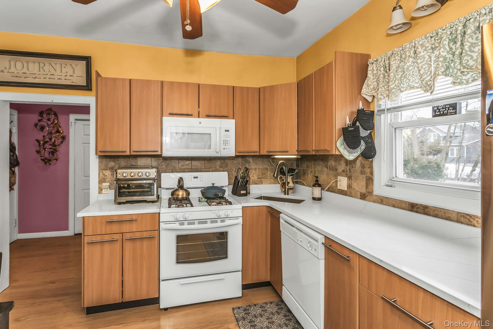 16 Altamont Avenue