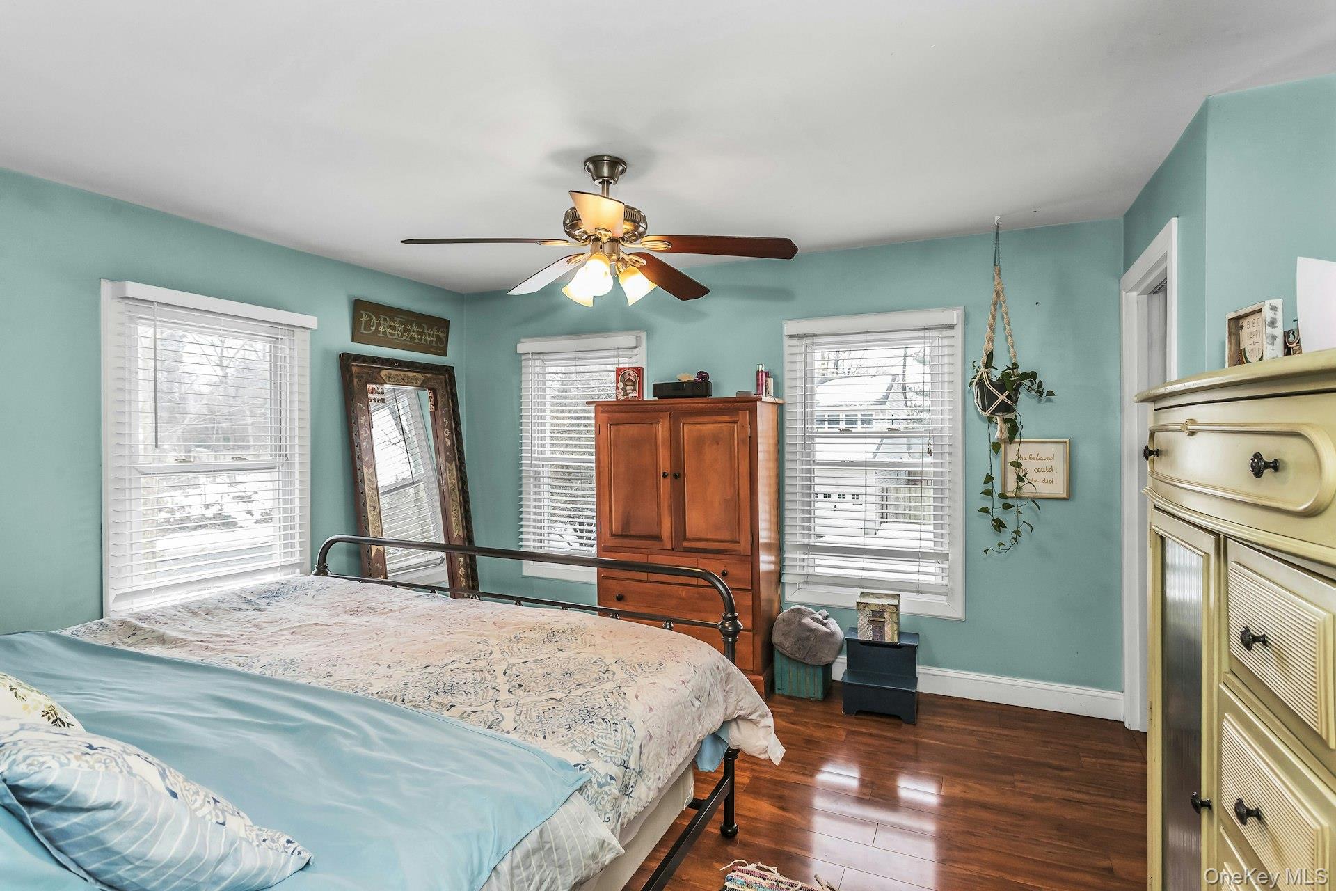 16 Altamont Avenue