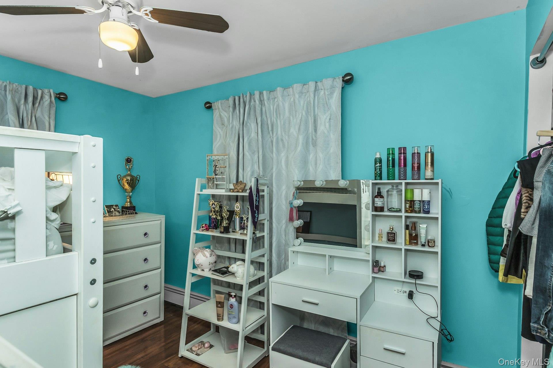 16 Altamont Avenue