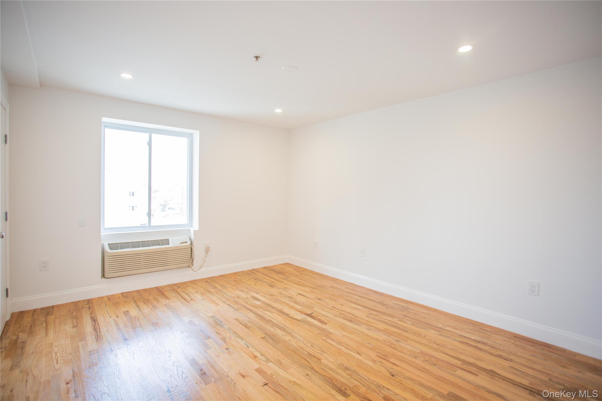 10 Franklin Boulevard Unit: 411