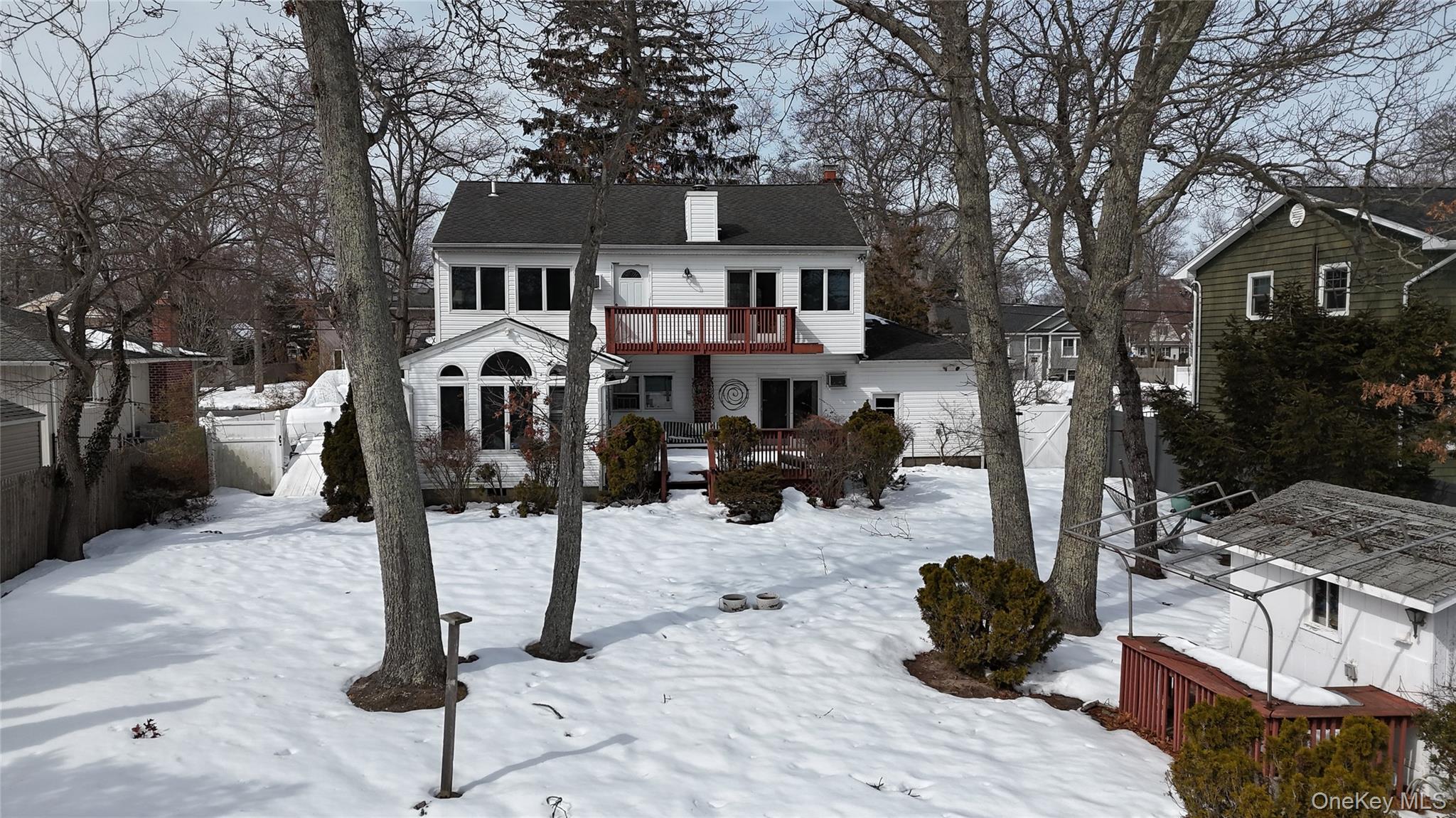 53 Hewitt Boulevard