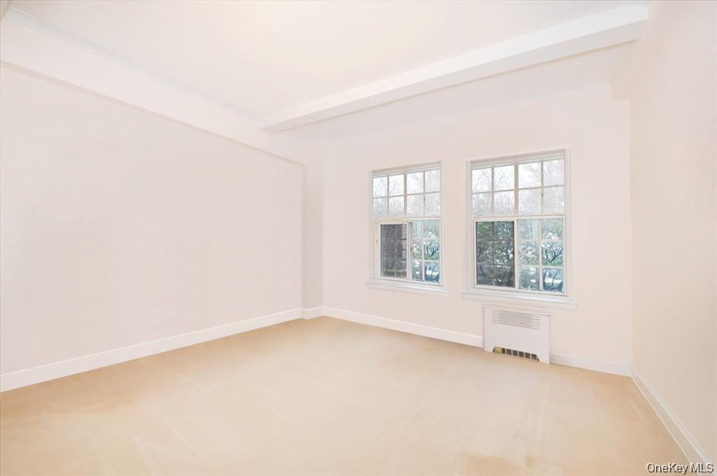 160 MIDDLE NECK RD Unit: 2-G