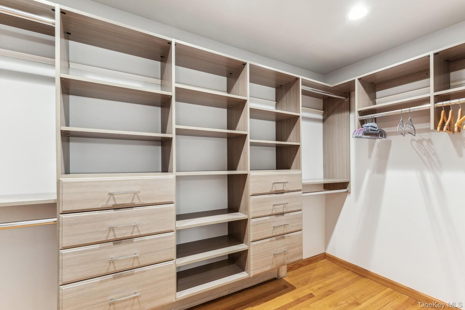 2905 Private Road