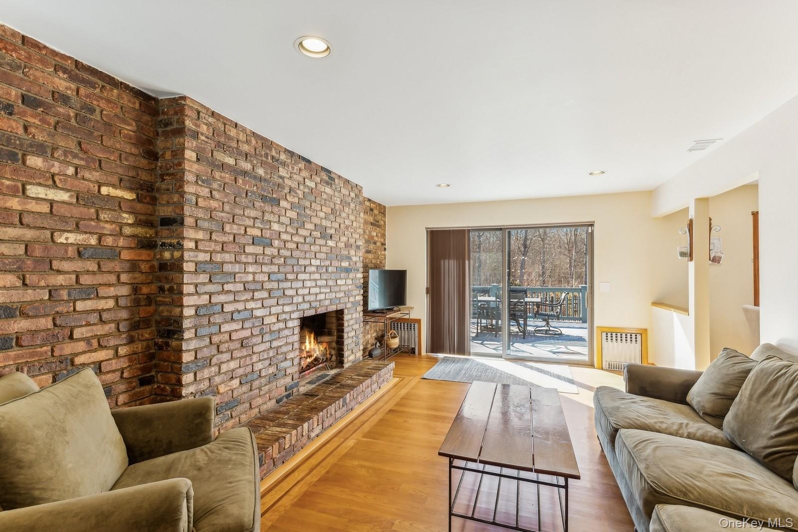 2905 Private Road