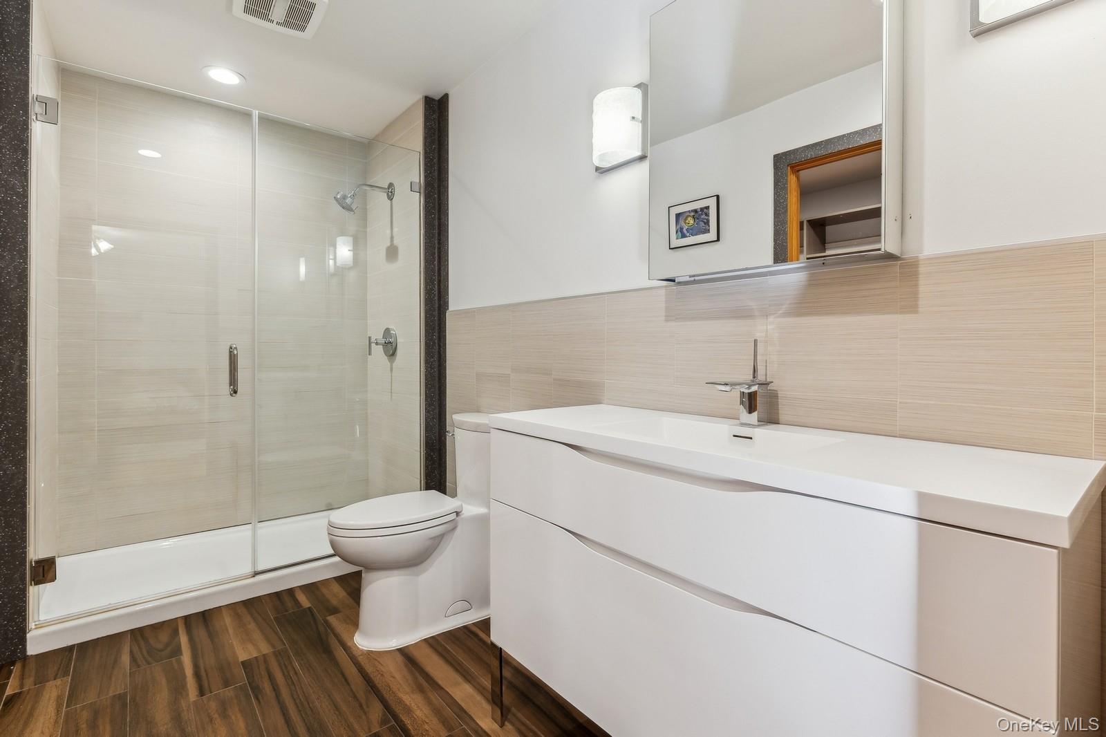 2905 Private Road