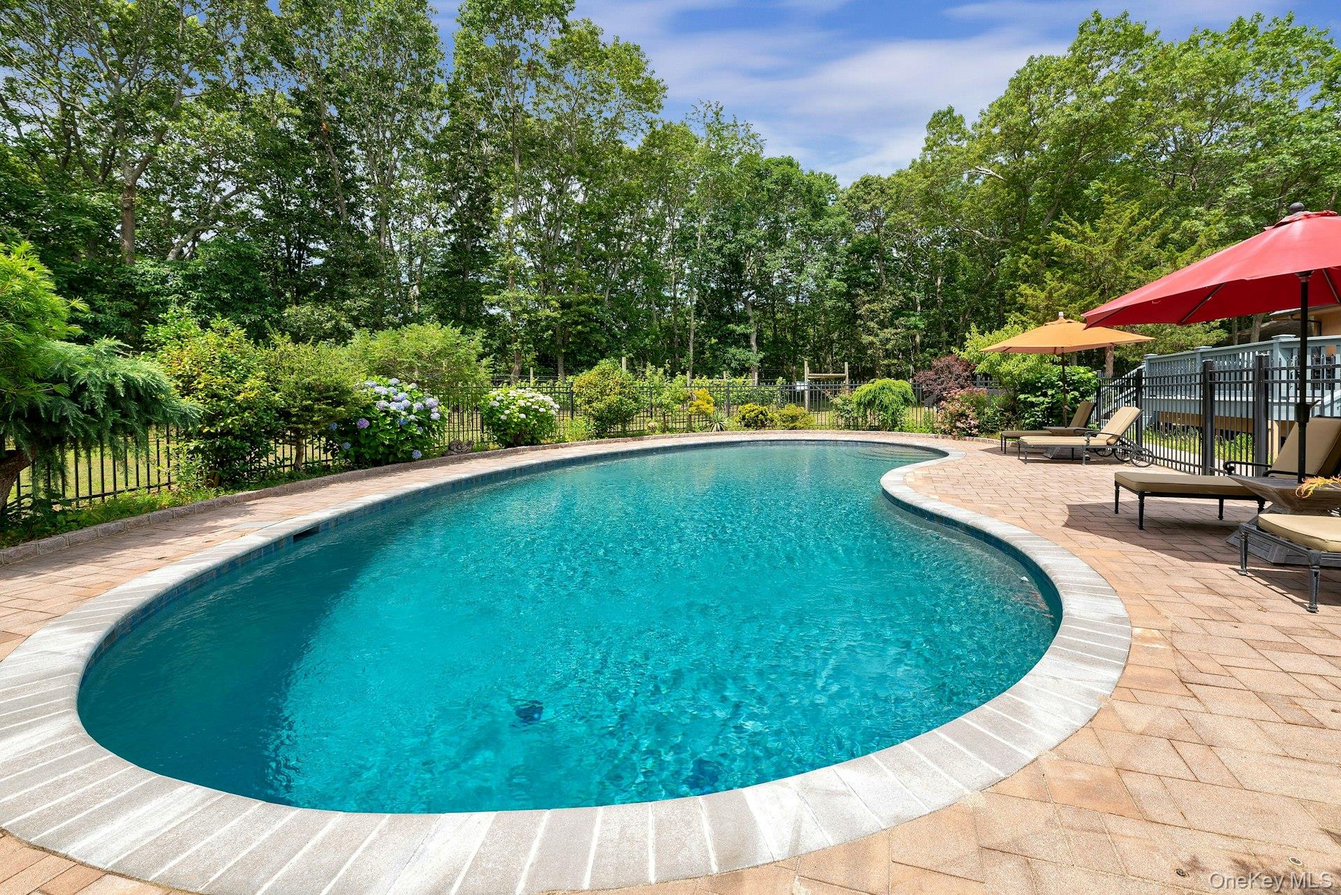 2905 Private Road