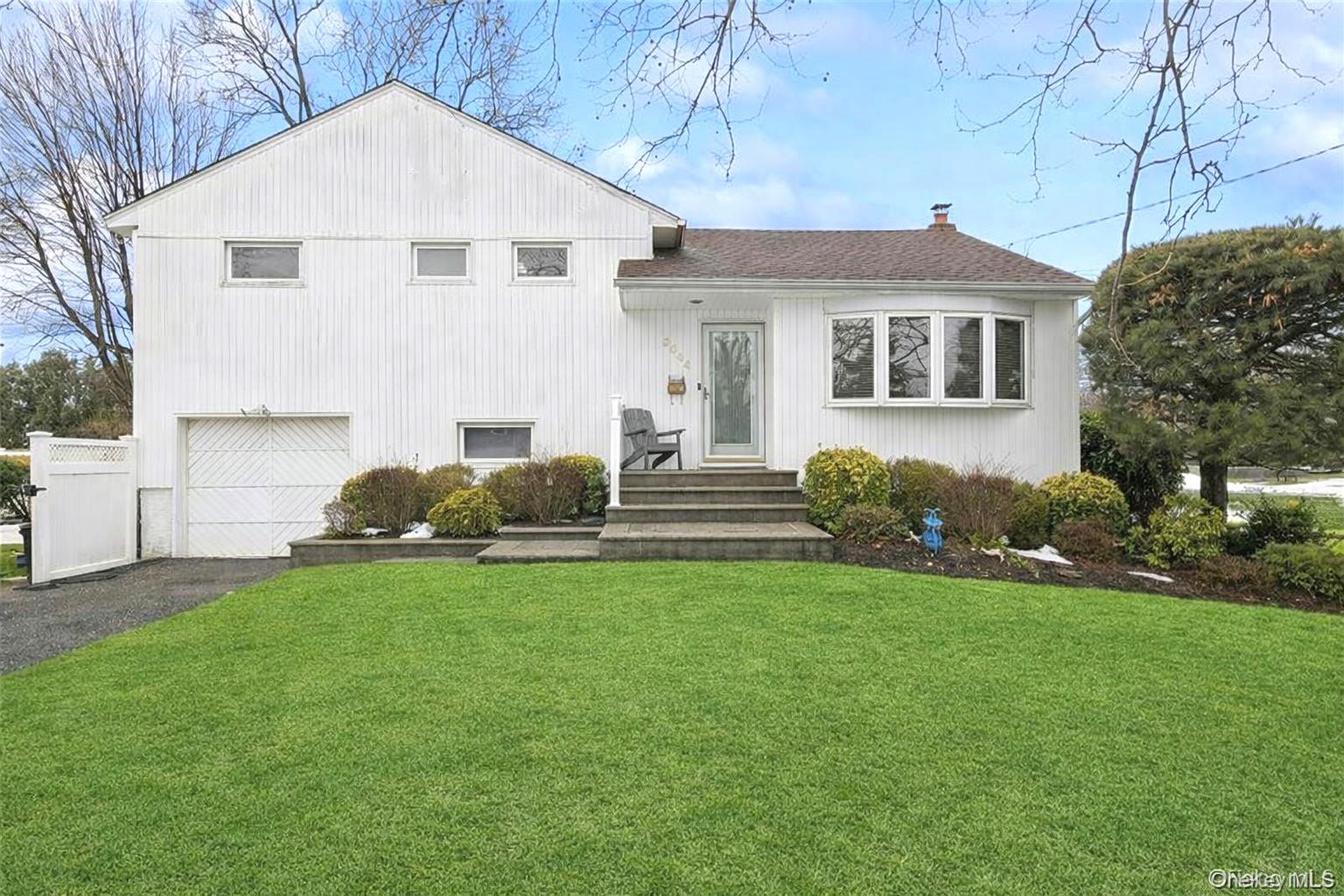 2644 Pine Court