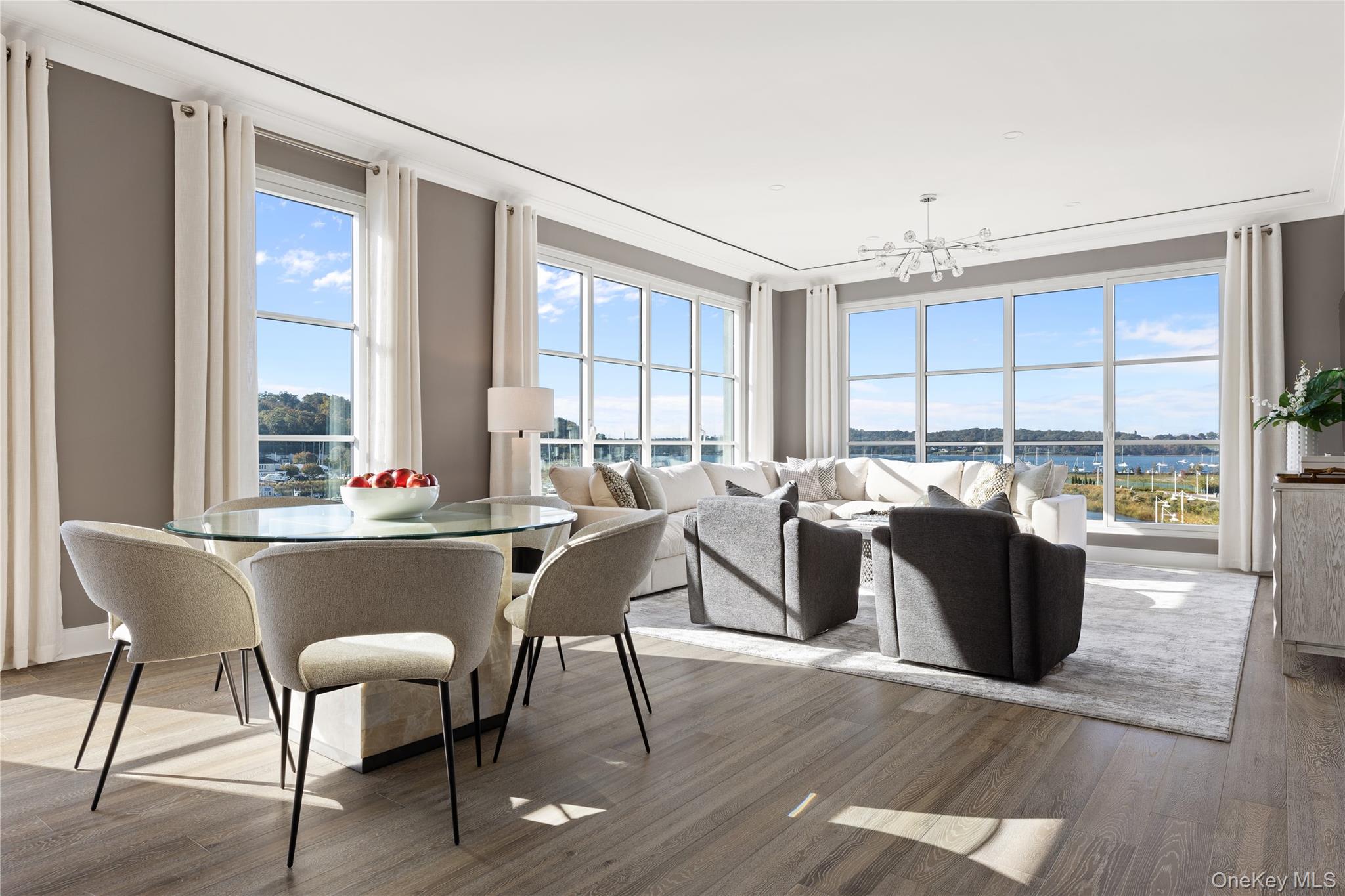 100 Garvies Point Road Unit: 1324