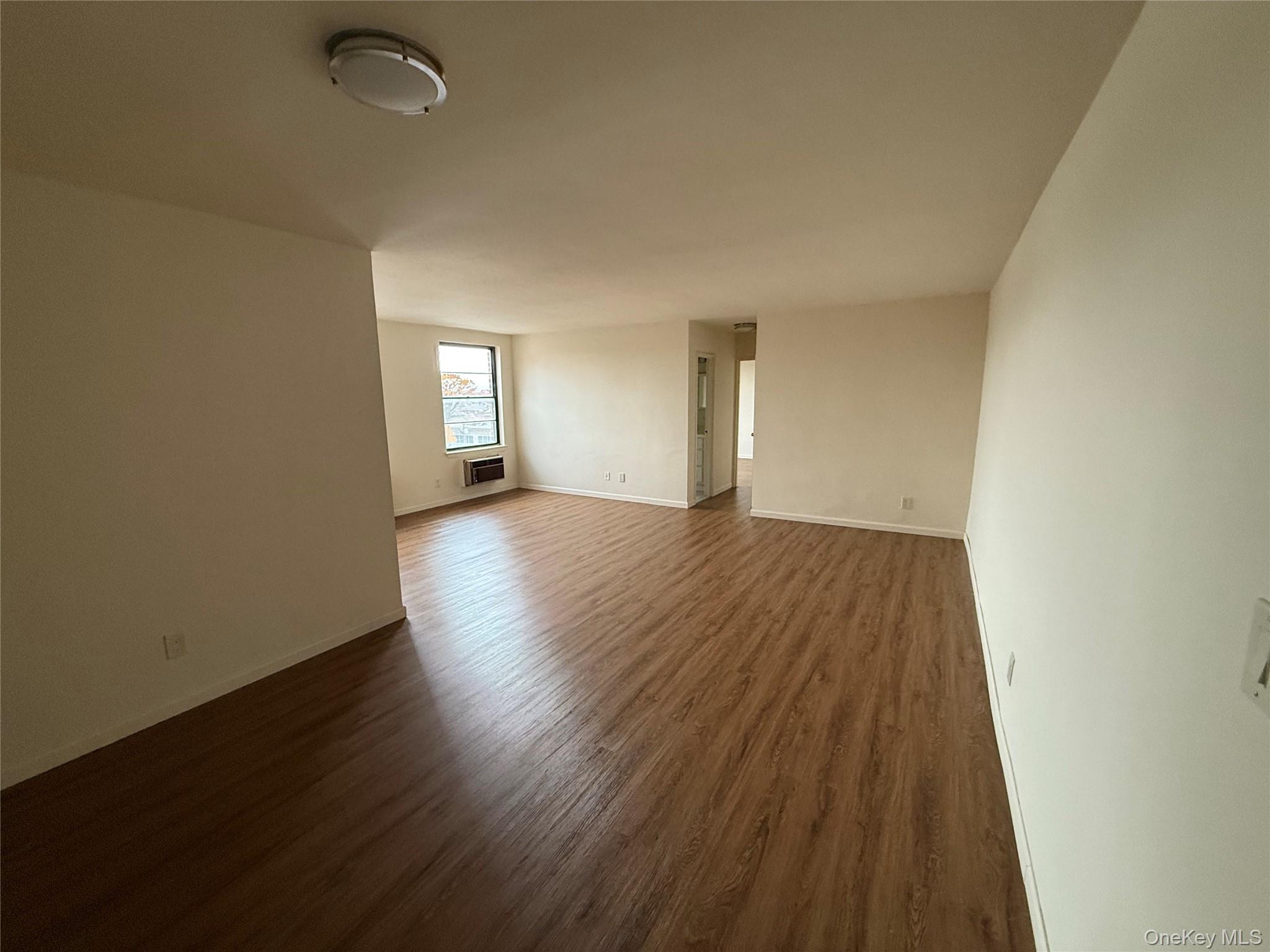 190 First Street Unit: 5E