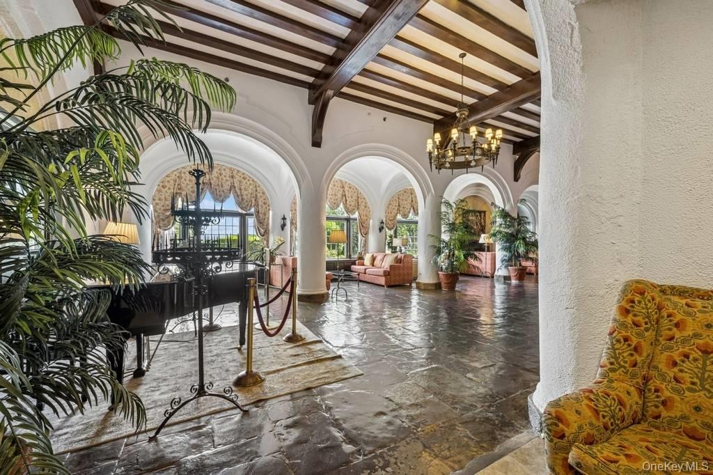 236 Edgemere Street Unit: 127