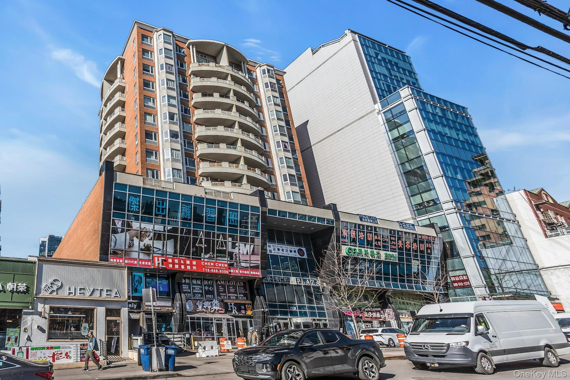 37-20 Prince Street Unit: 10D