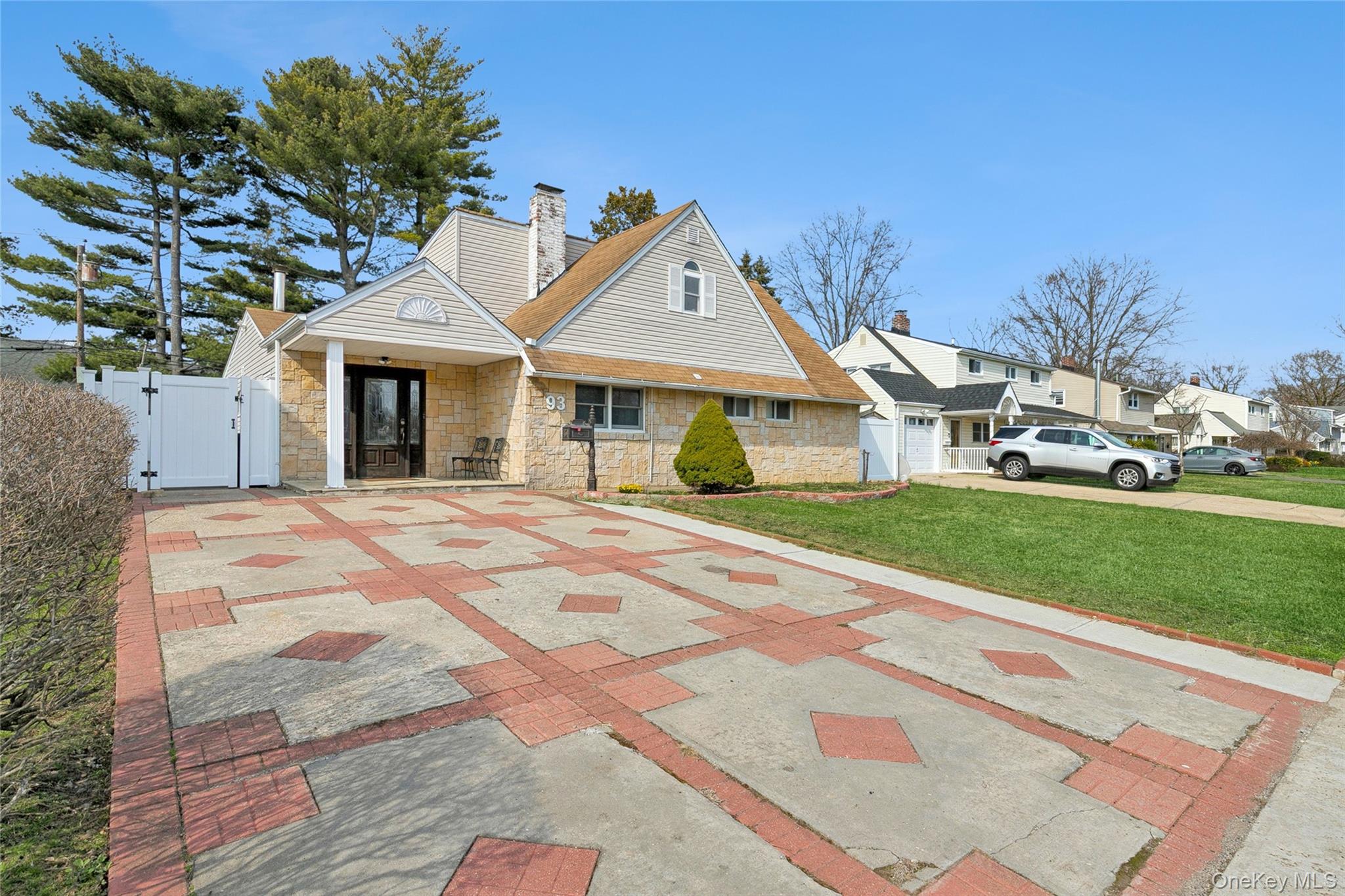 93 Hearth Lane
