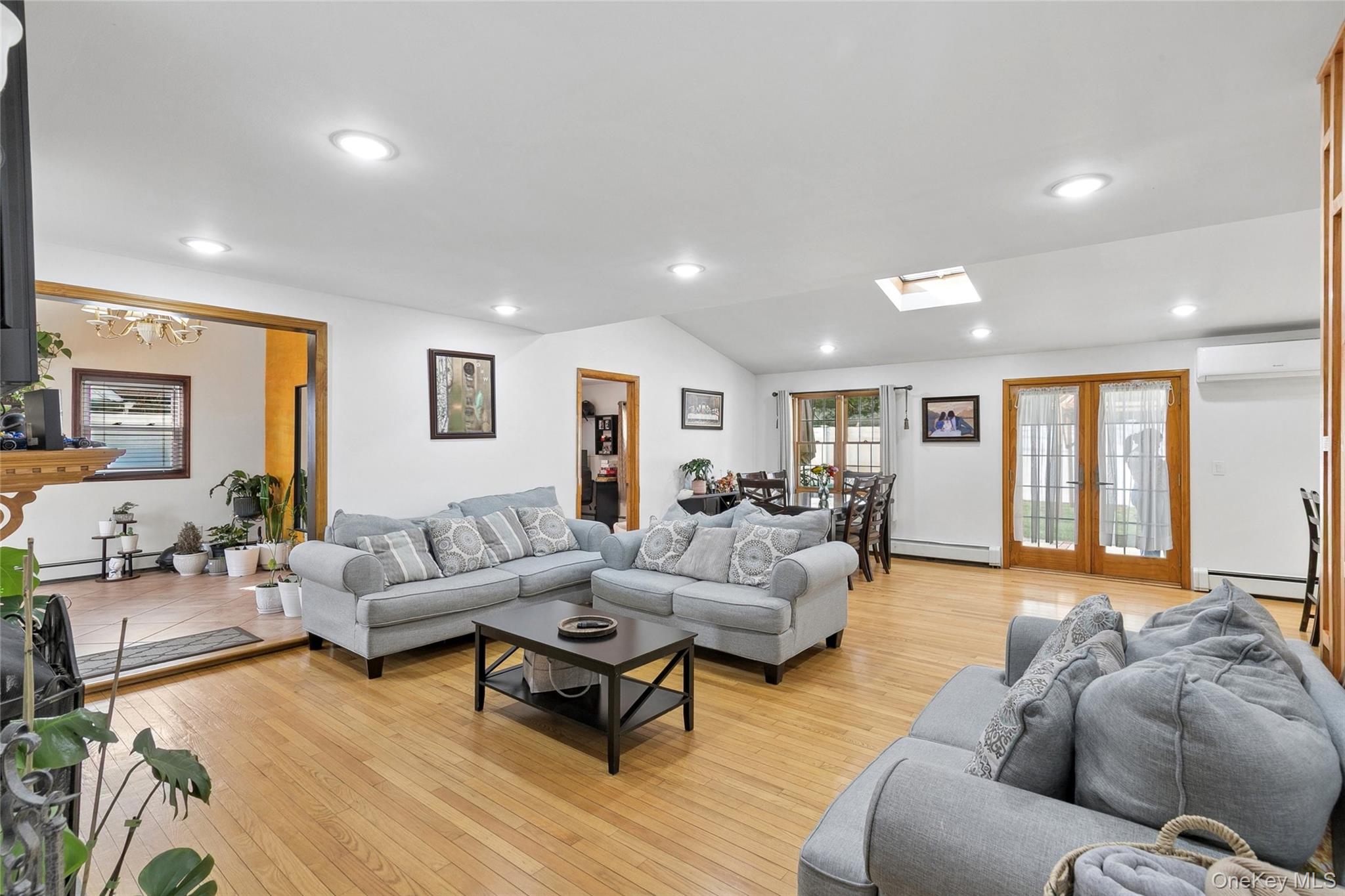 93 Hearth Lane