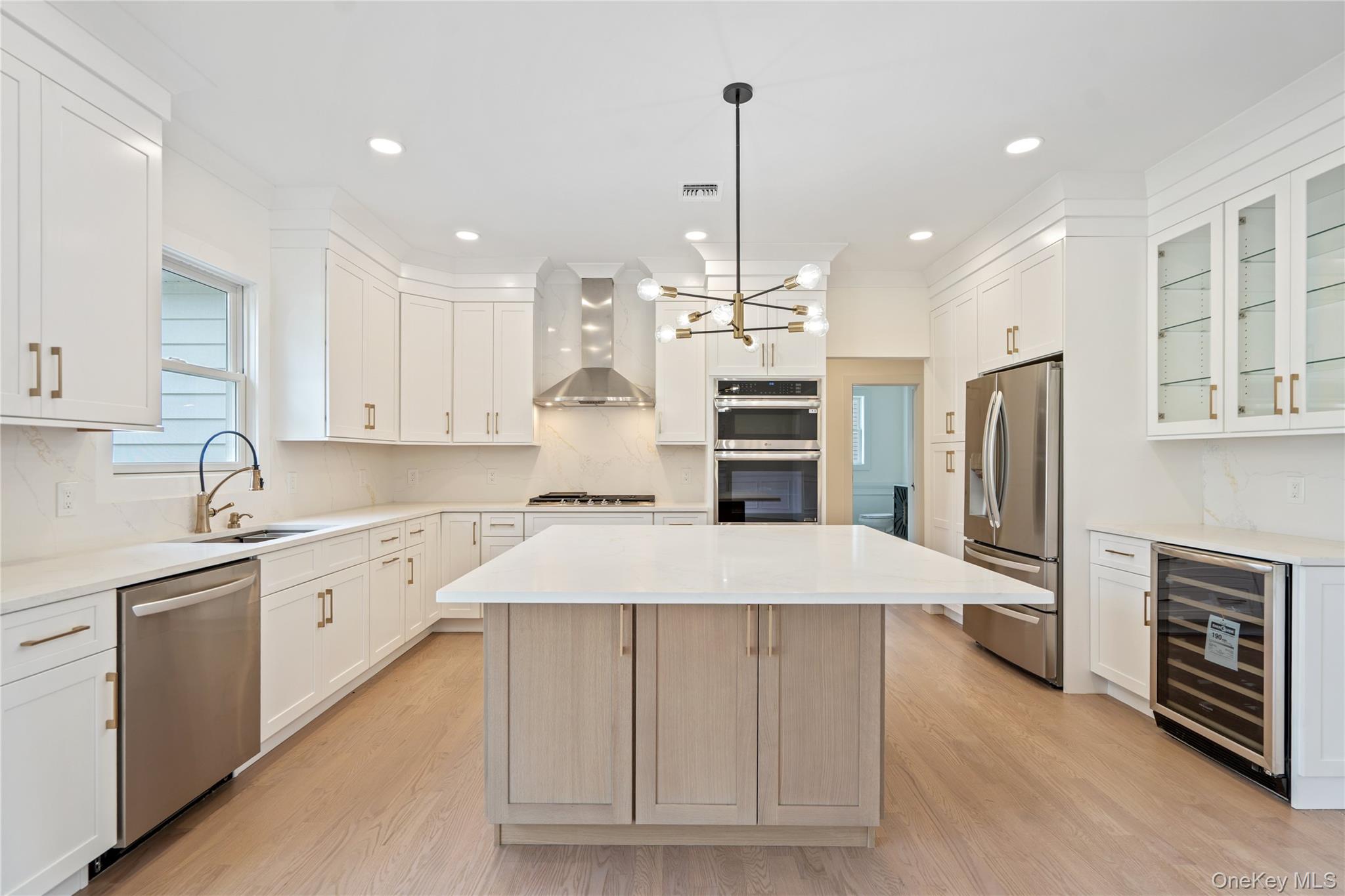 27 Belmont Circle
