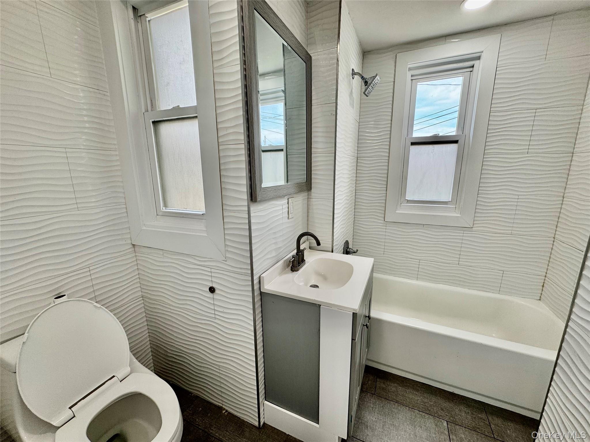 121 W Chester Street