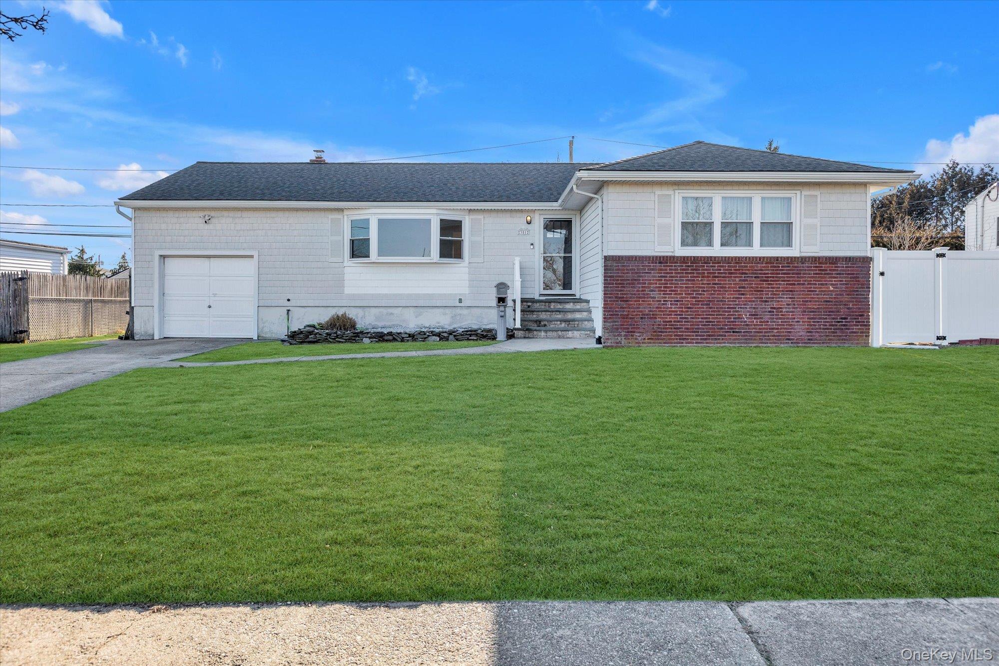 351 Venetian Boulevard